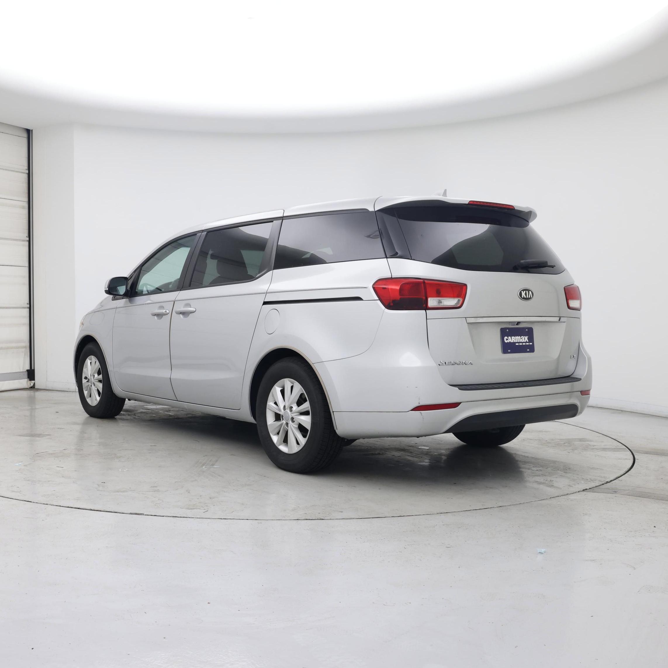 Thumbnail: 2018 Kia Sedona - 2