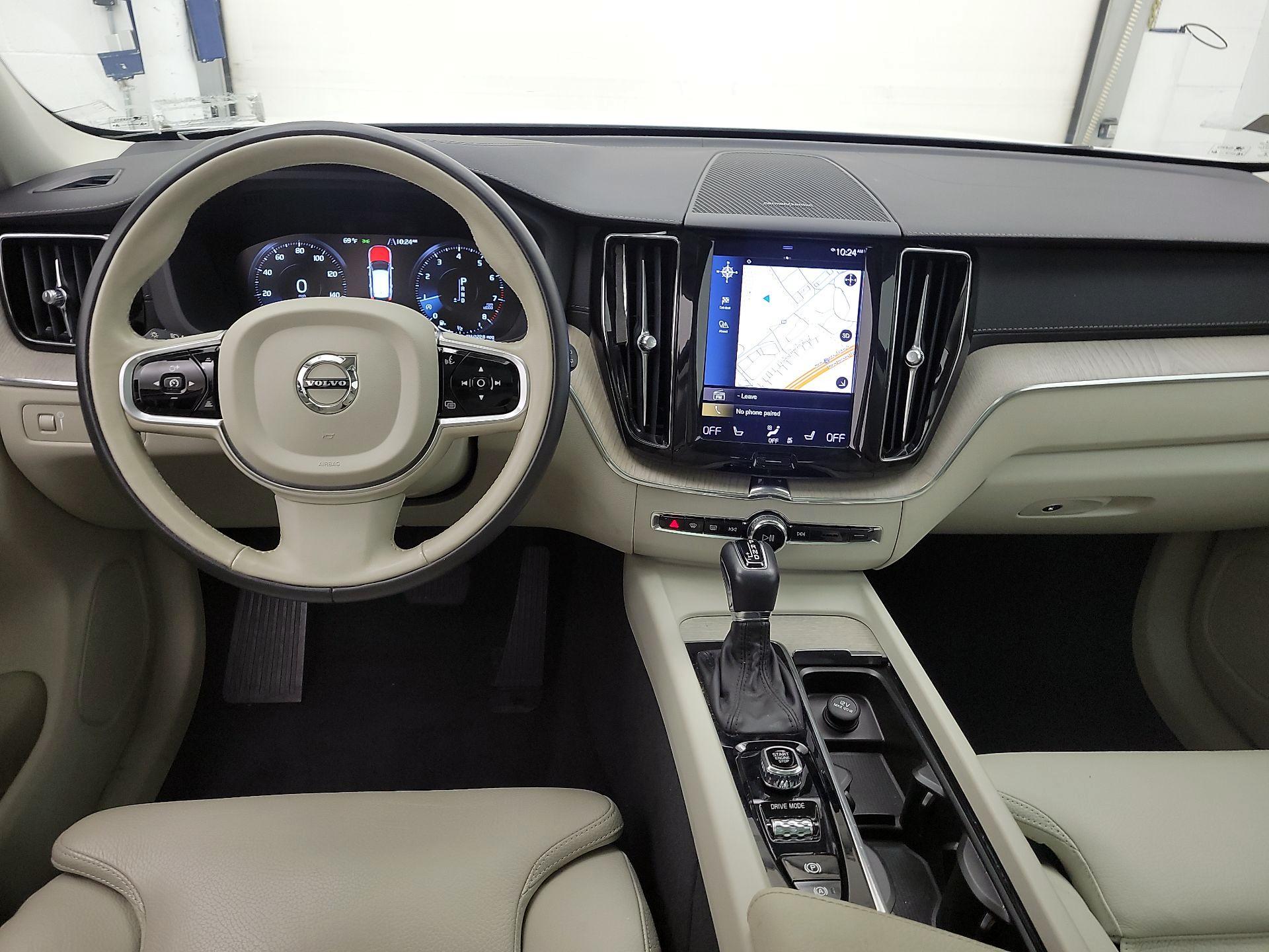 Thumbnail: 2020 Volvo XC60 - 9
