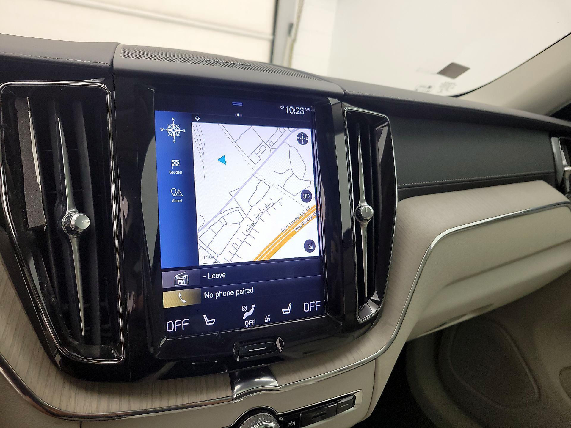 Thumbnail: 2020 Volvo XC60 - 14