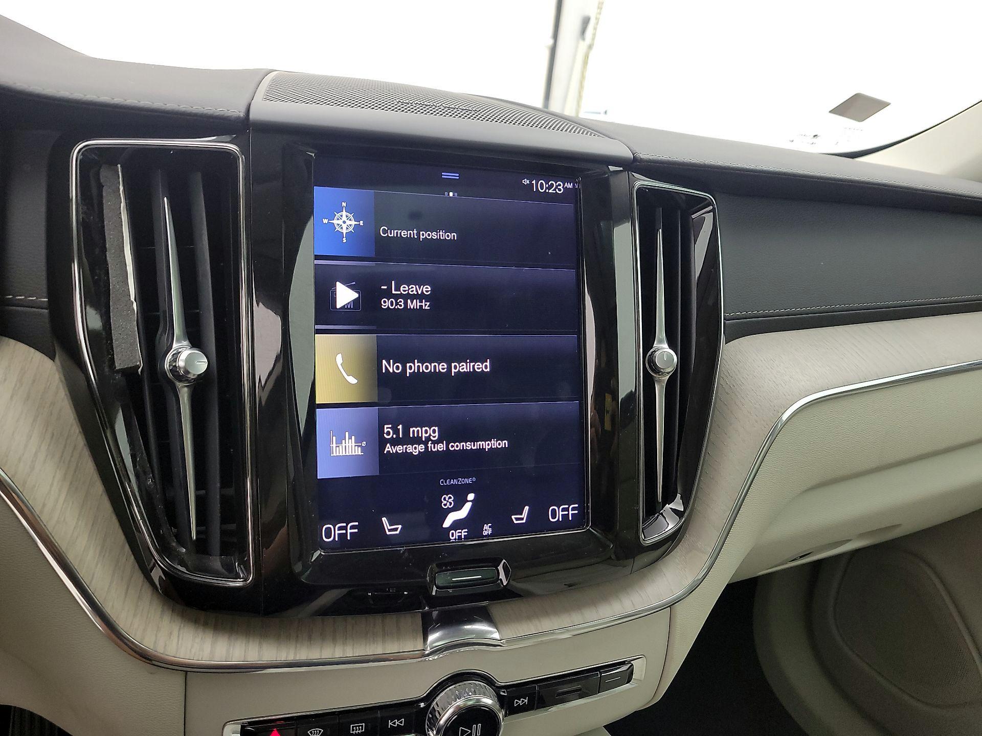 Thumbnail: 2020 Volvo XC60 - 16