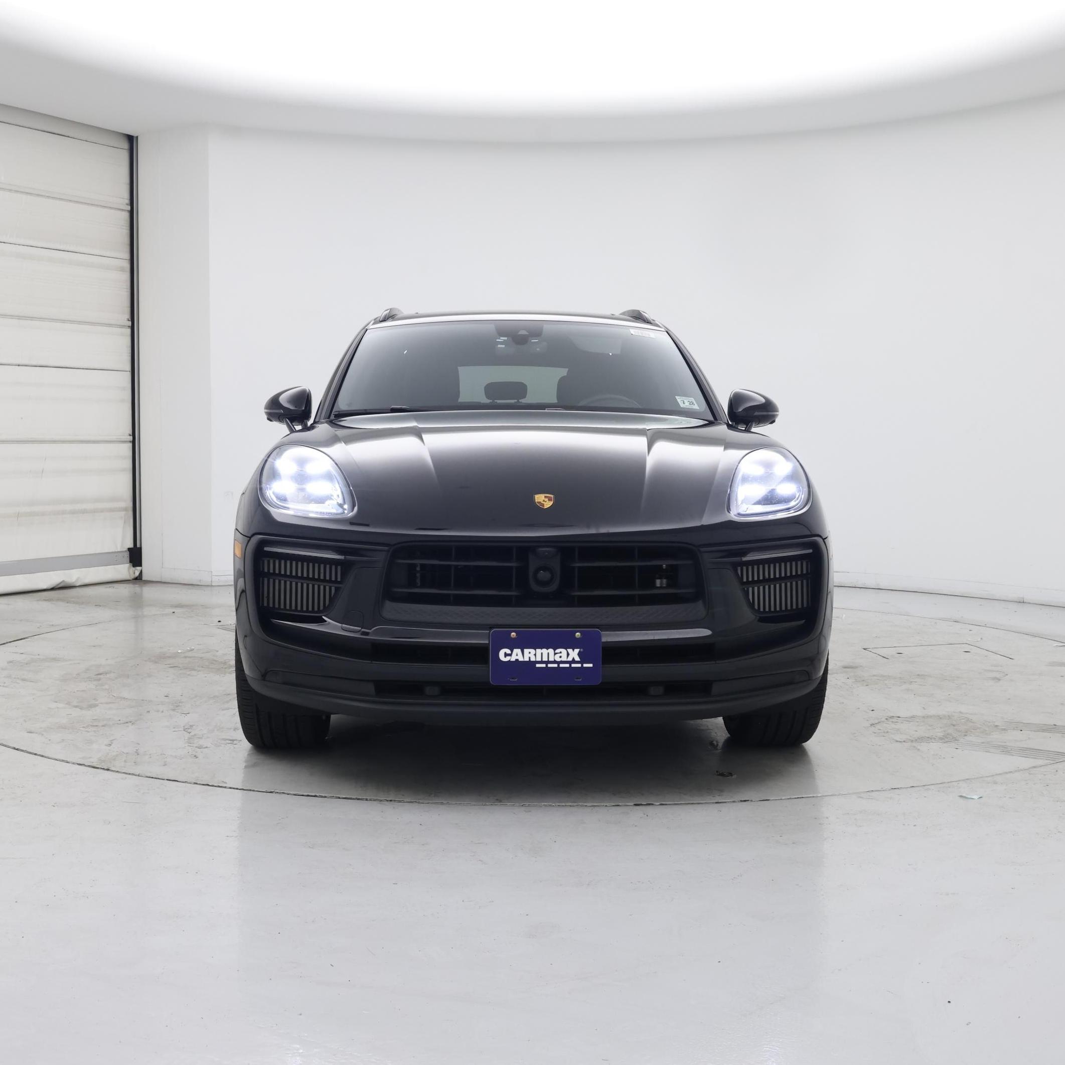 Thumbnail: 2023 Porsche Macan - 5