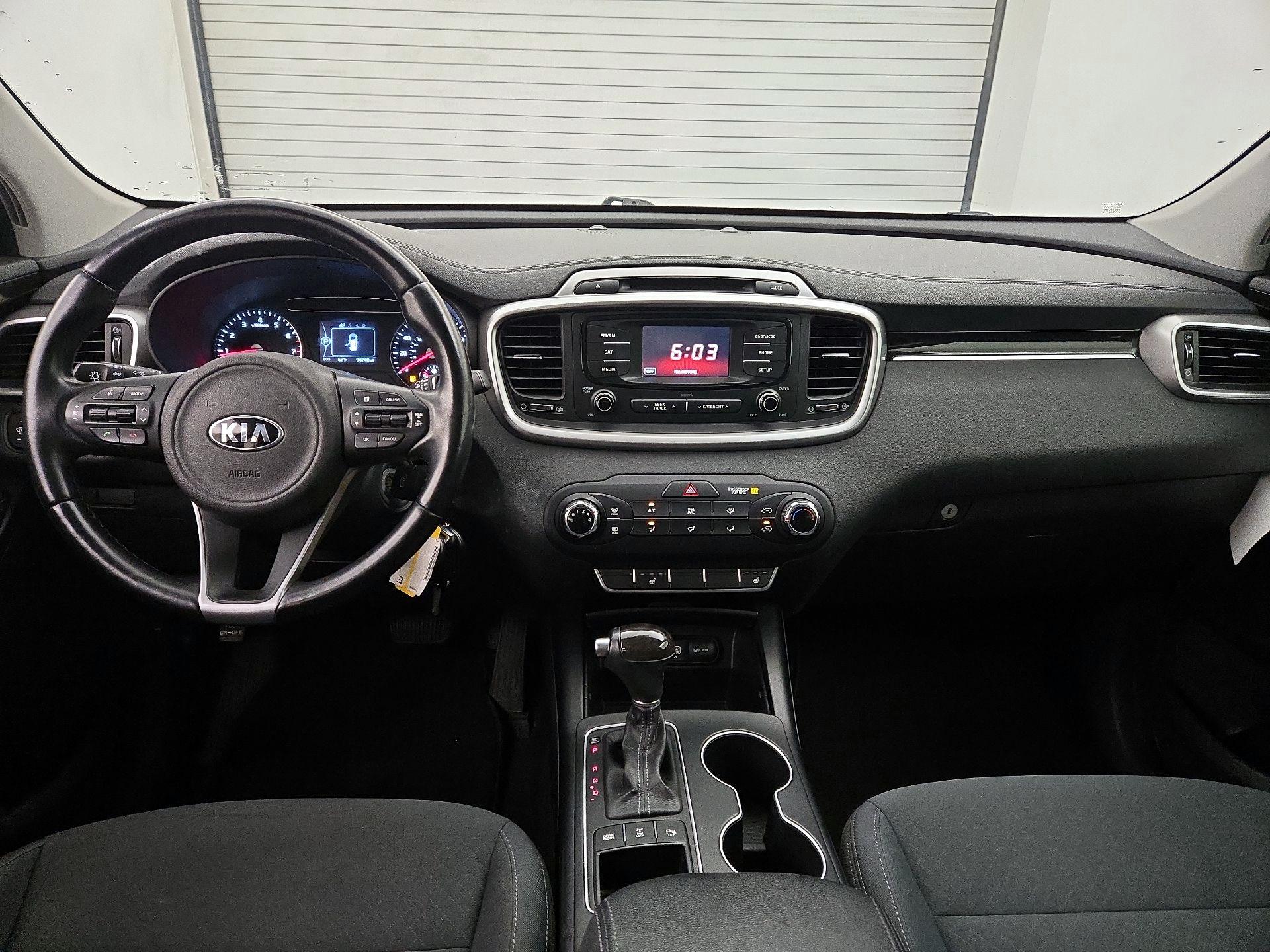 Thumbnail: 2016 Kia Sorento - 9