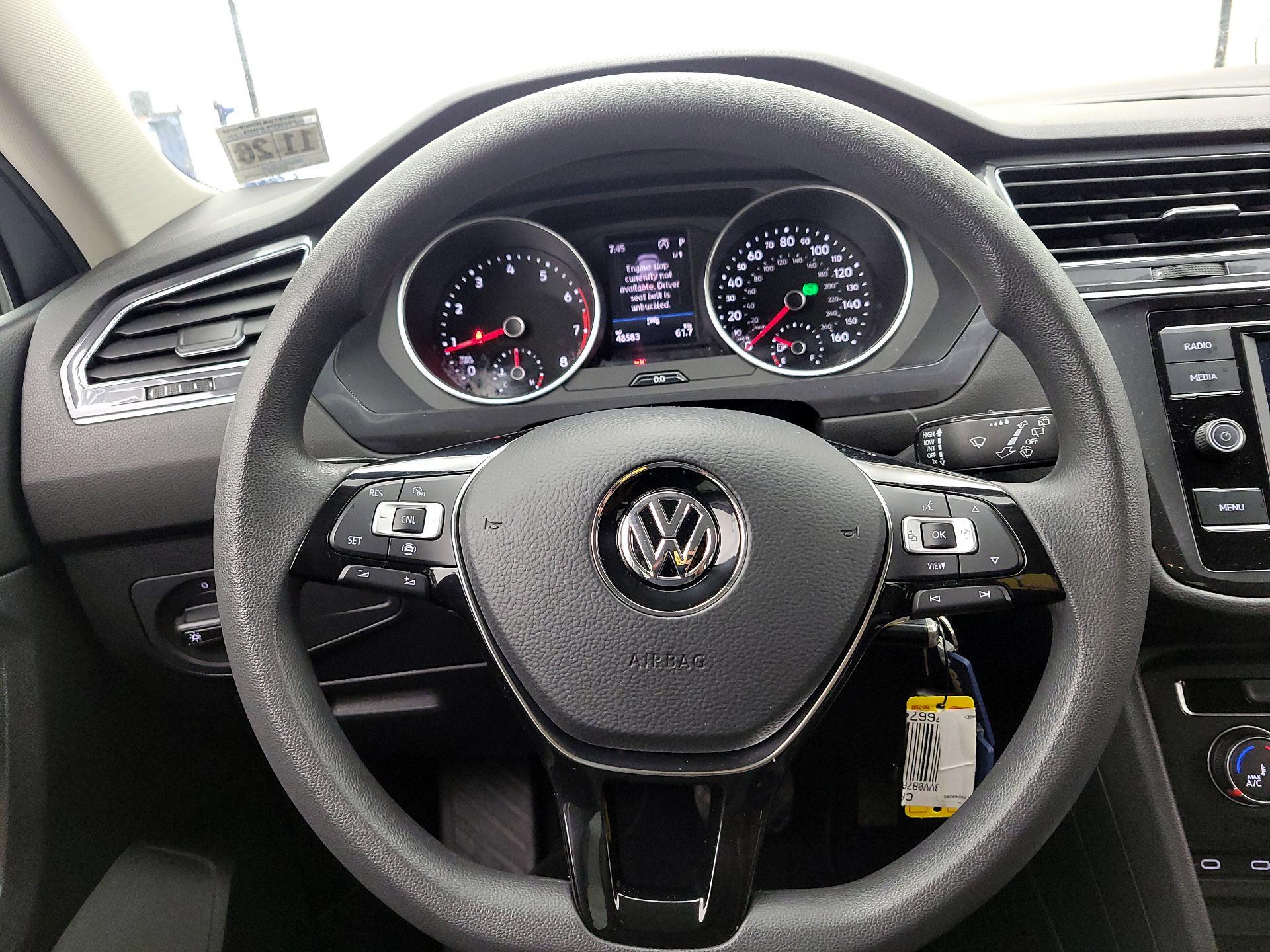 Thumbnail: 2021 Volkswagen Tiguan - 10