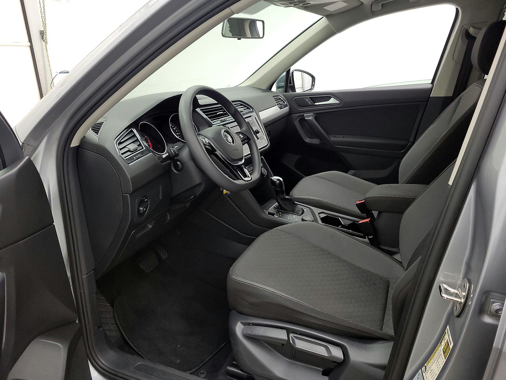 Thumbnail: 2021 Volkswagen Tiguan - 11