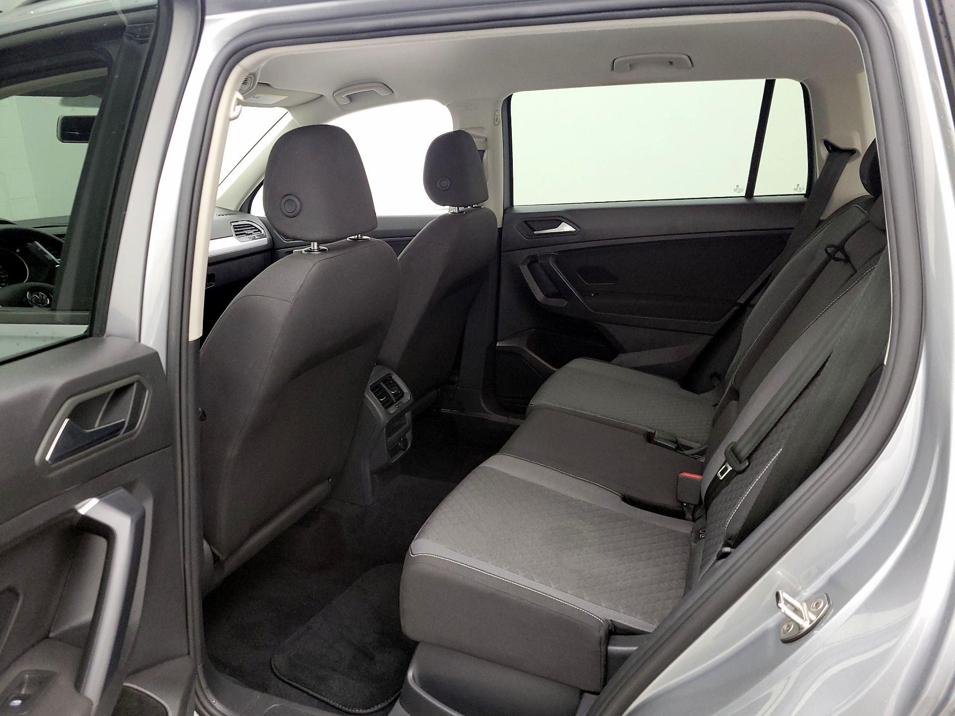 Thumbnail: 2021 Volkswagen Tiguan - 19