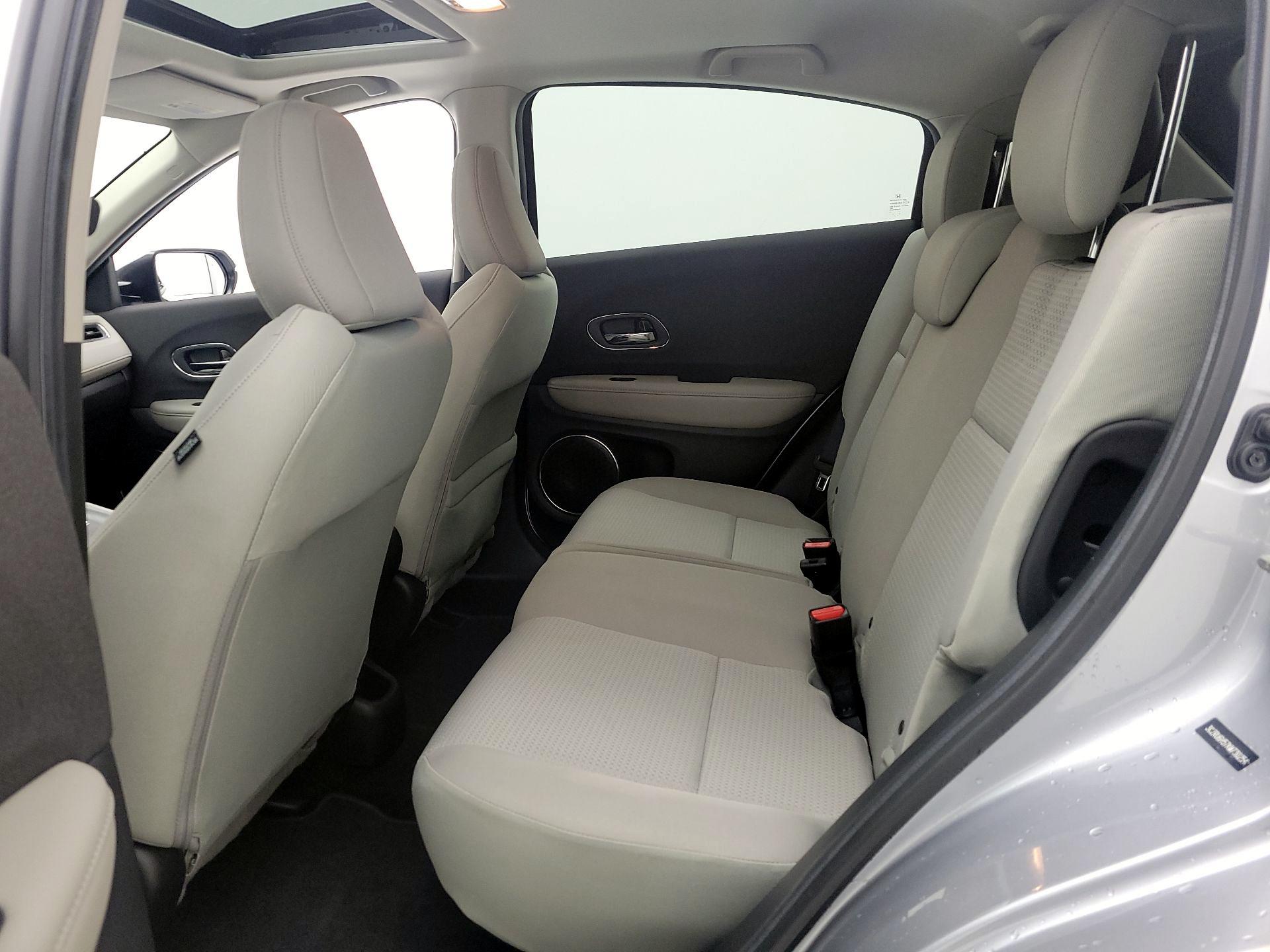 Thumbnail: 2019 Honda HR-V - 19
