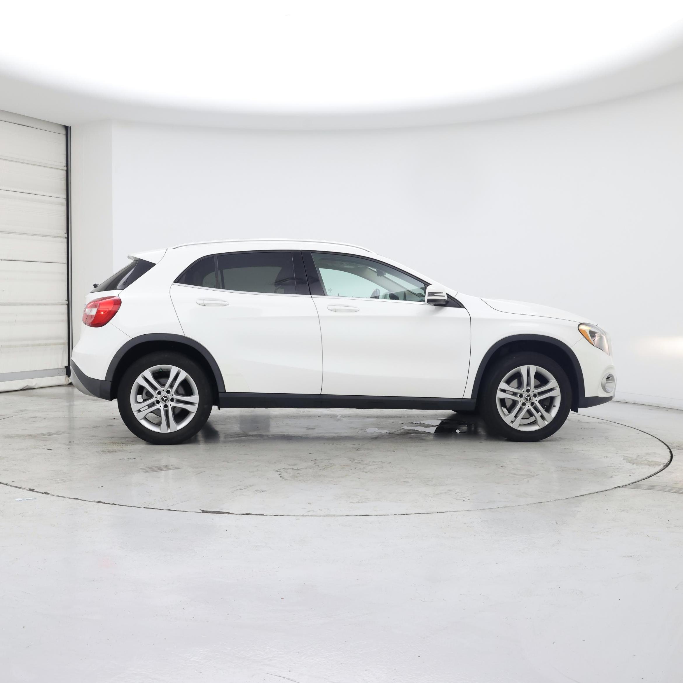 Thumbnail: 2019 Mercedes-Benz GLA - 7