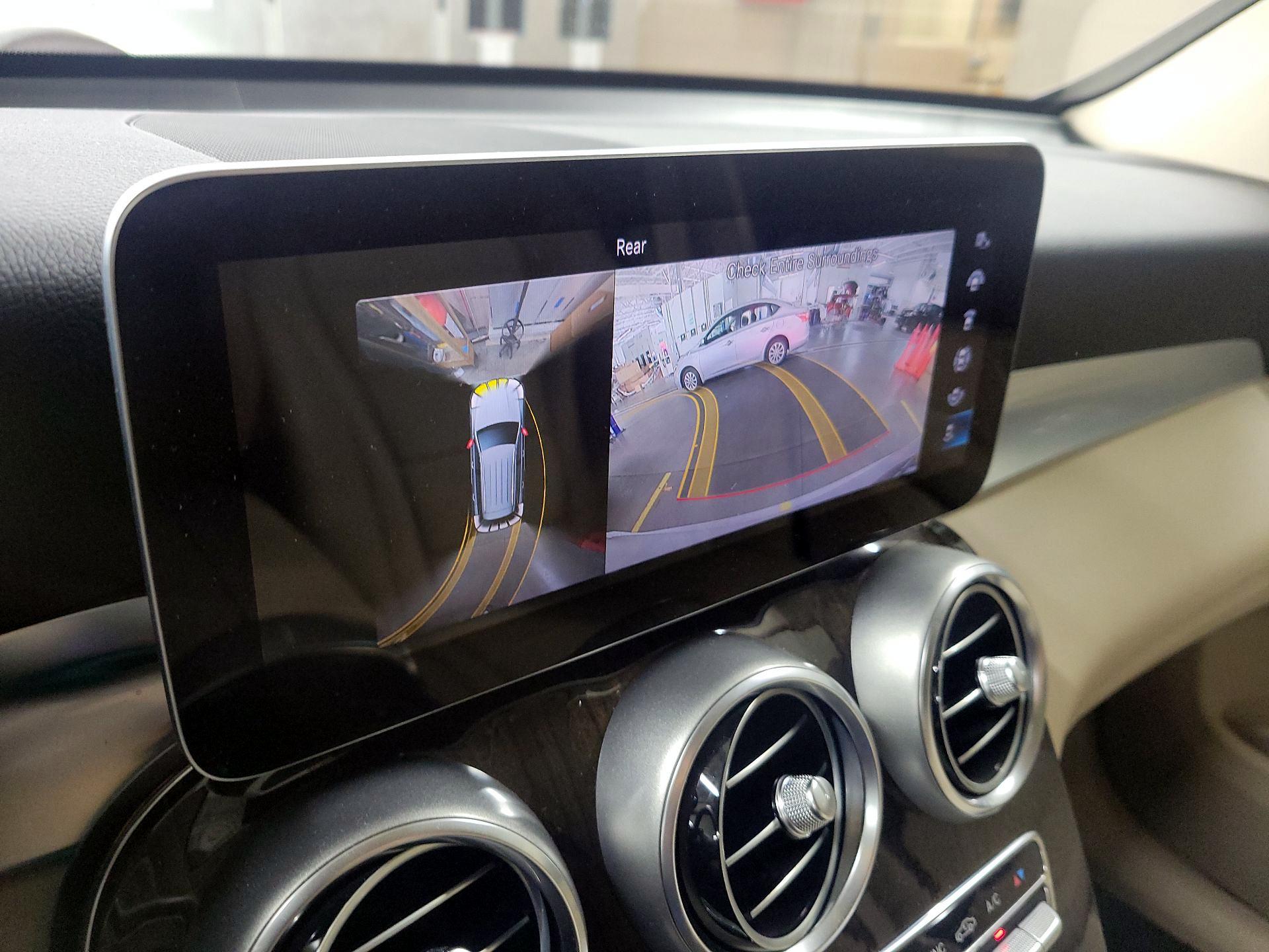 Thumbnail: 2020 Mercedes-Benz GLC - 14