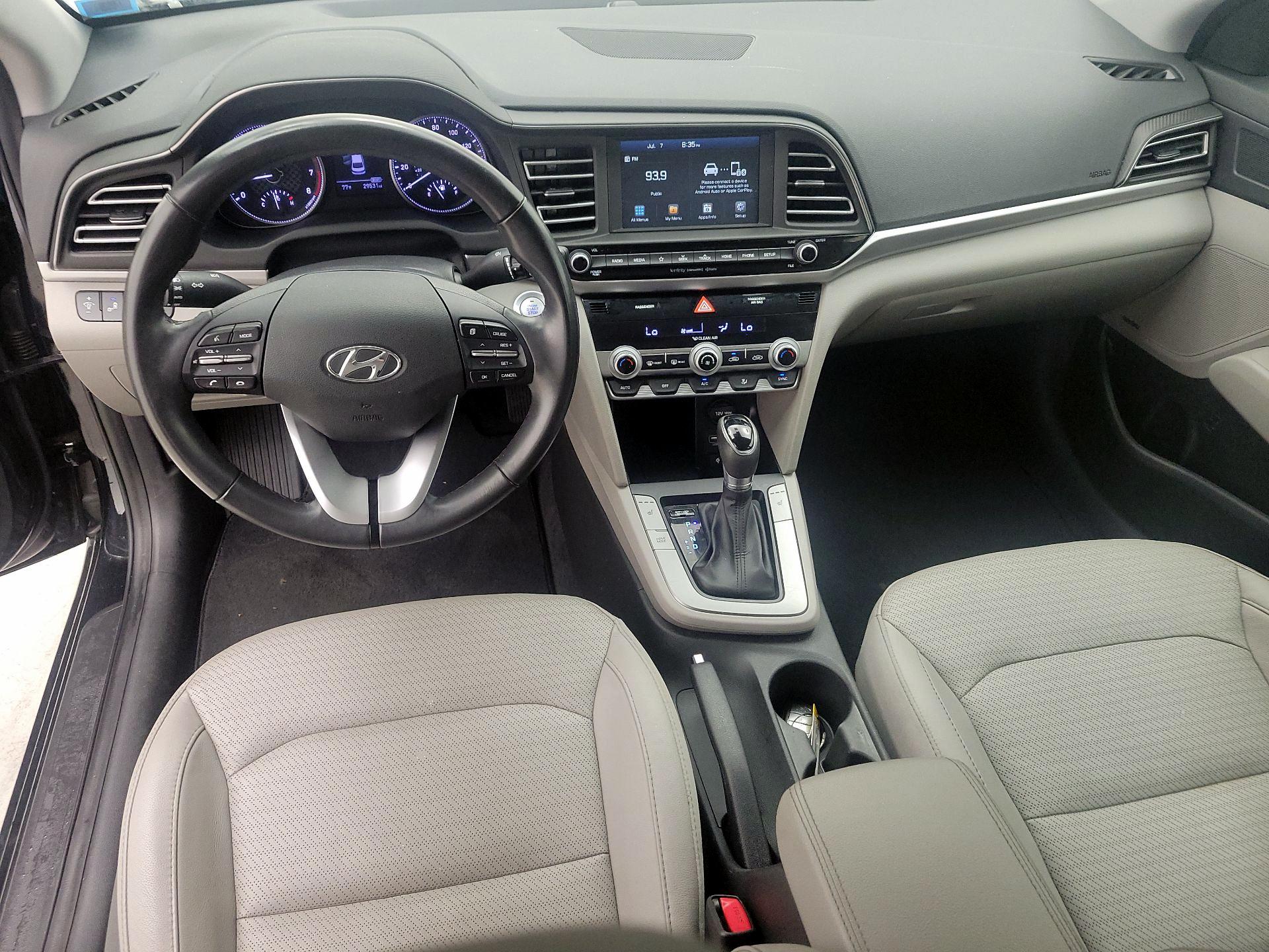 Thumbnail: 2020 Hyundai Elantra - 9