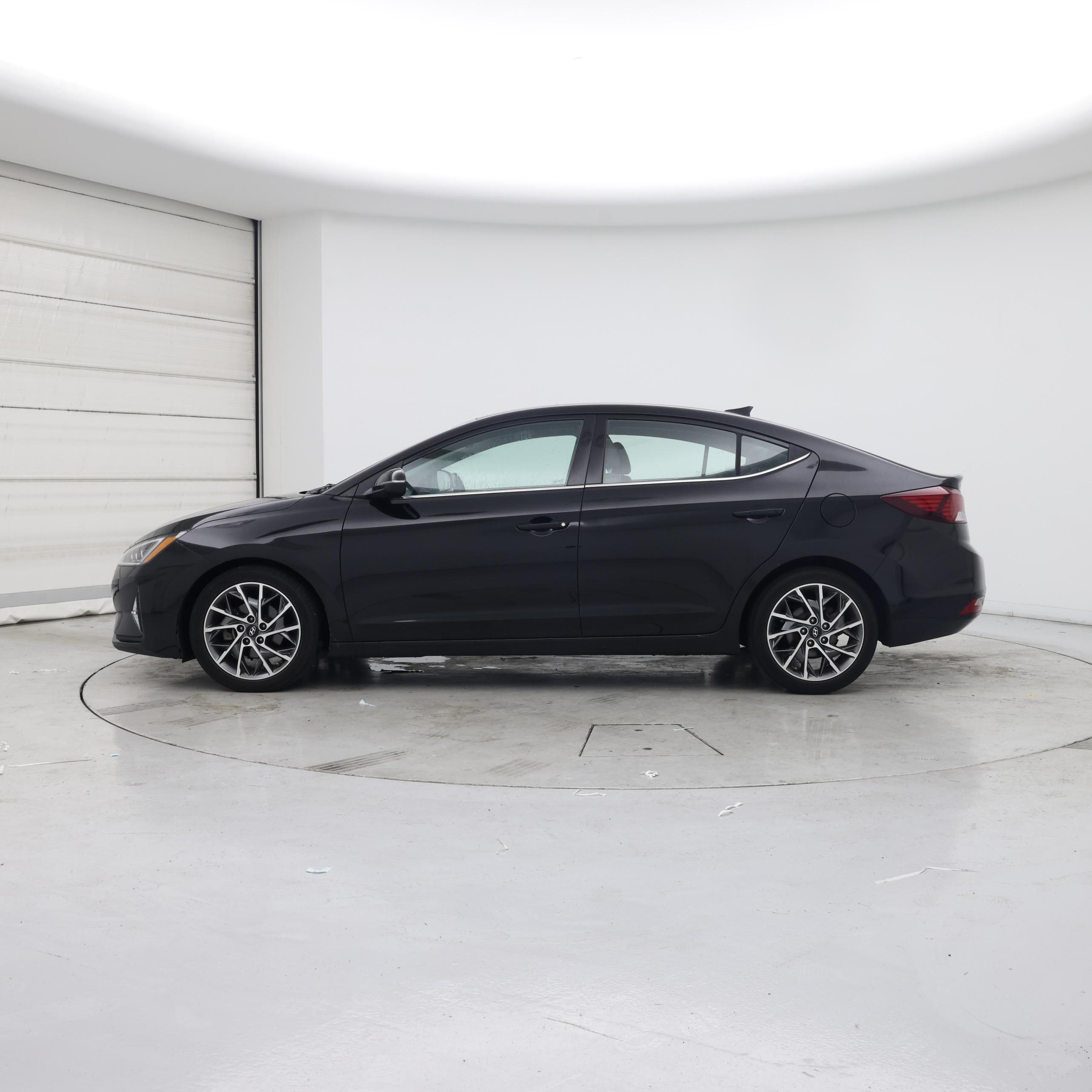 Thumbnail: 2020 Hyundai Elantra - 3