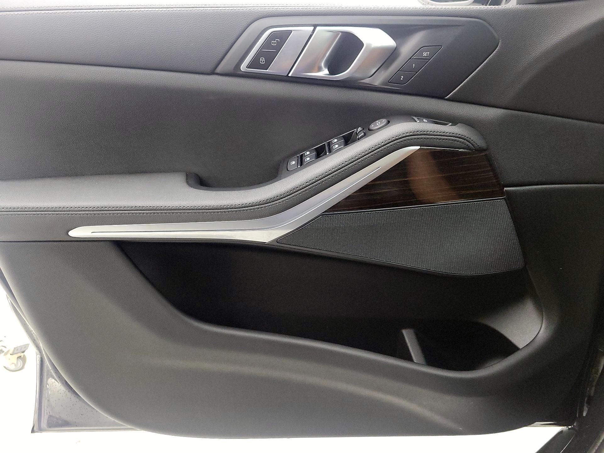 Thumbnail: 2021 BMW X5 - 12