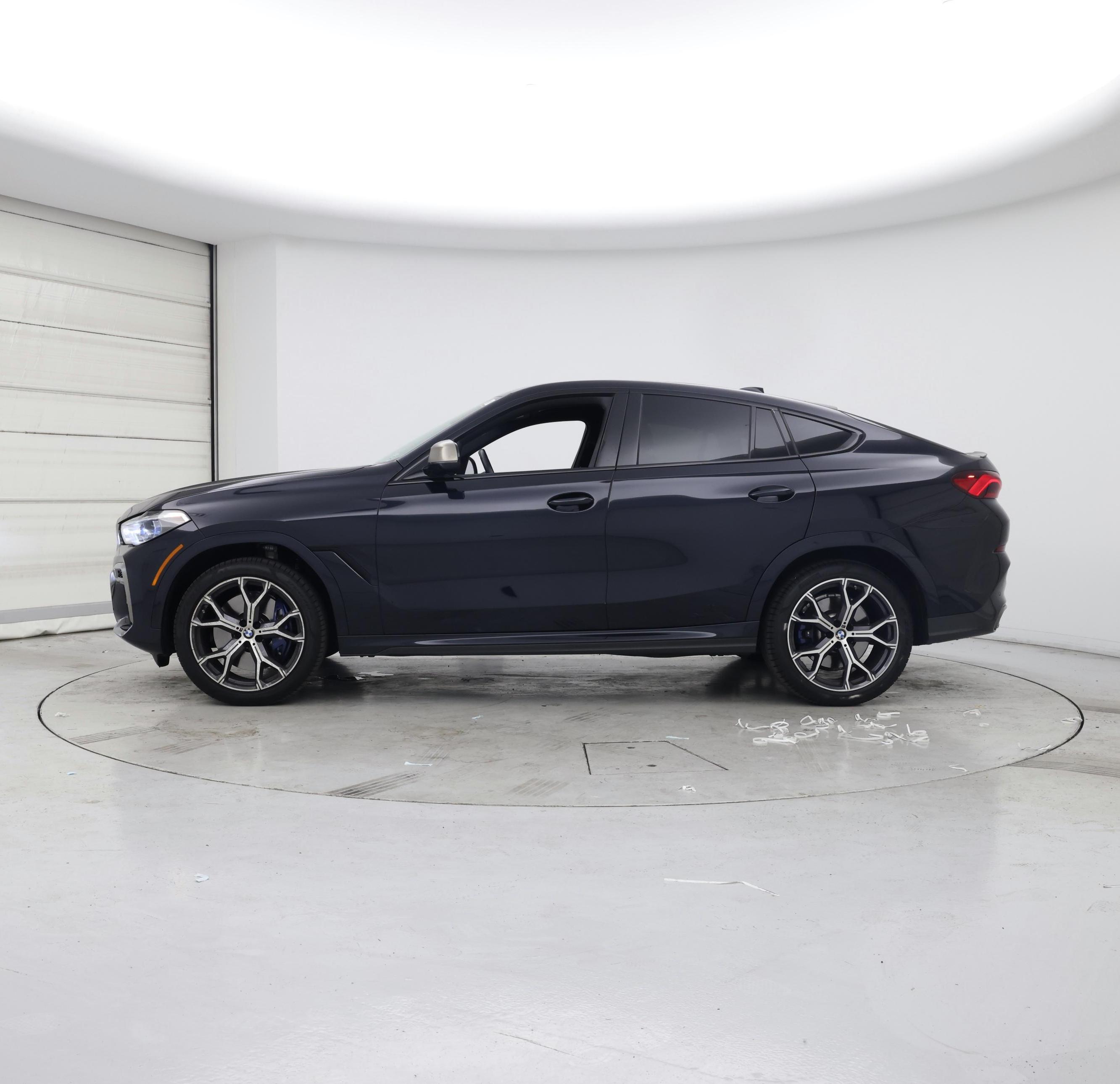 Thumbnail: 2022 BMW X6 - 3
