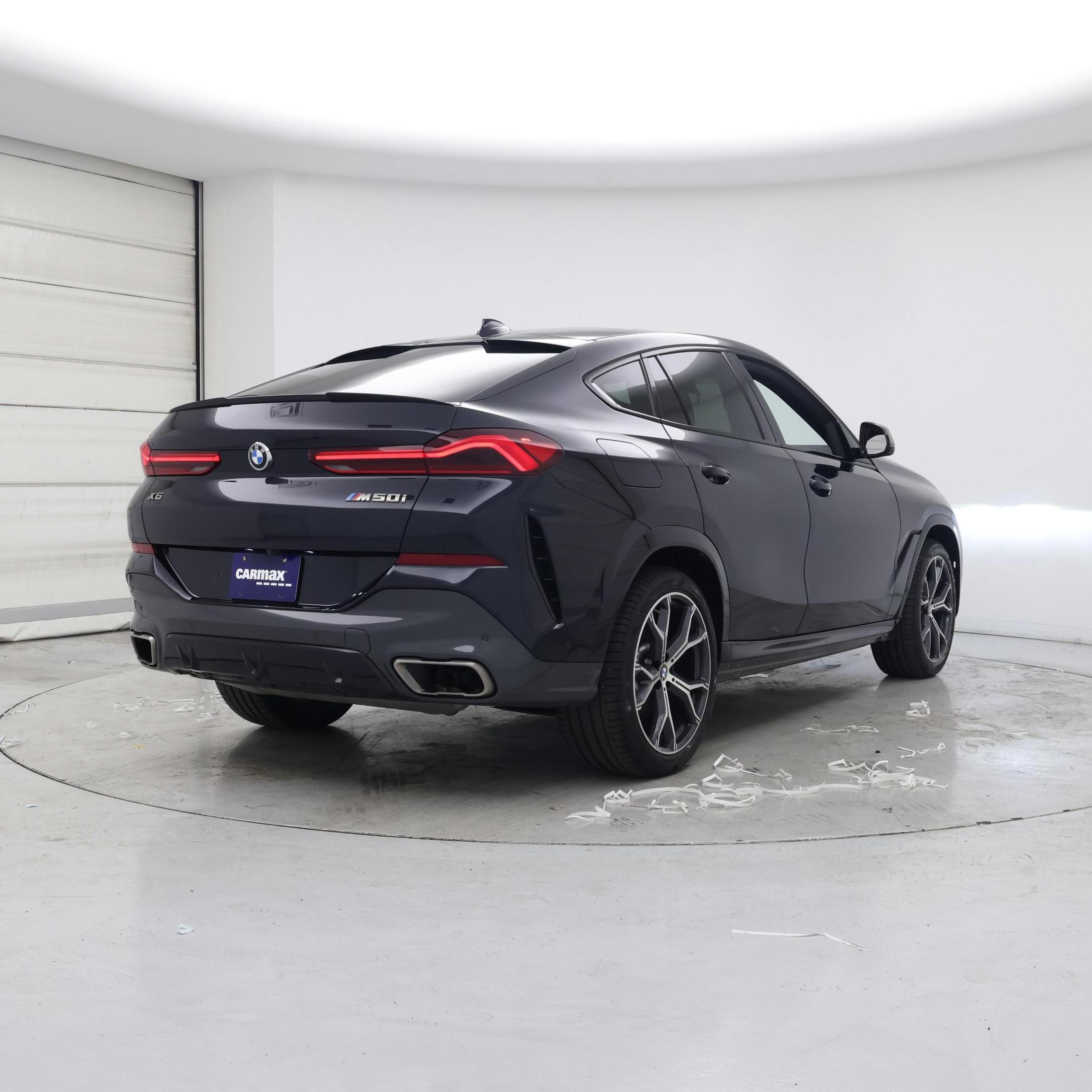 Thumbnail: 2022 BMW X6 - 8