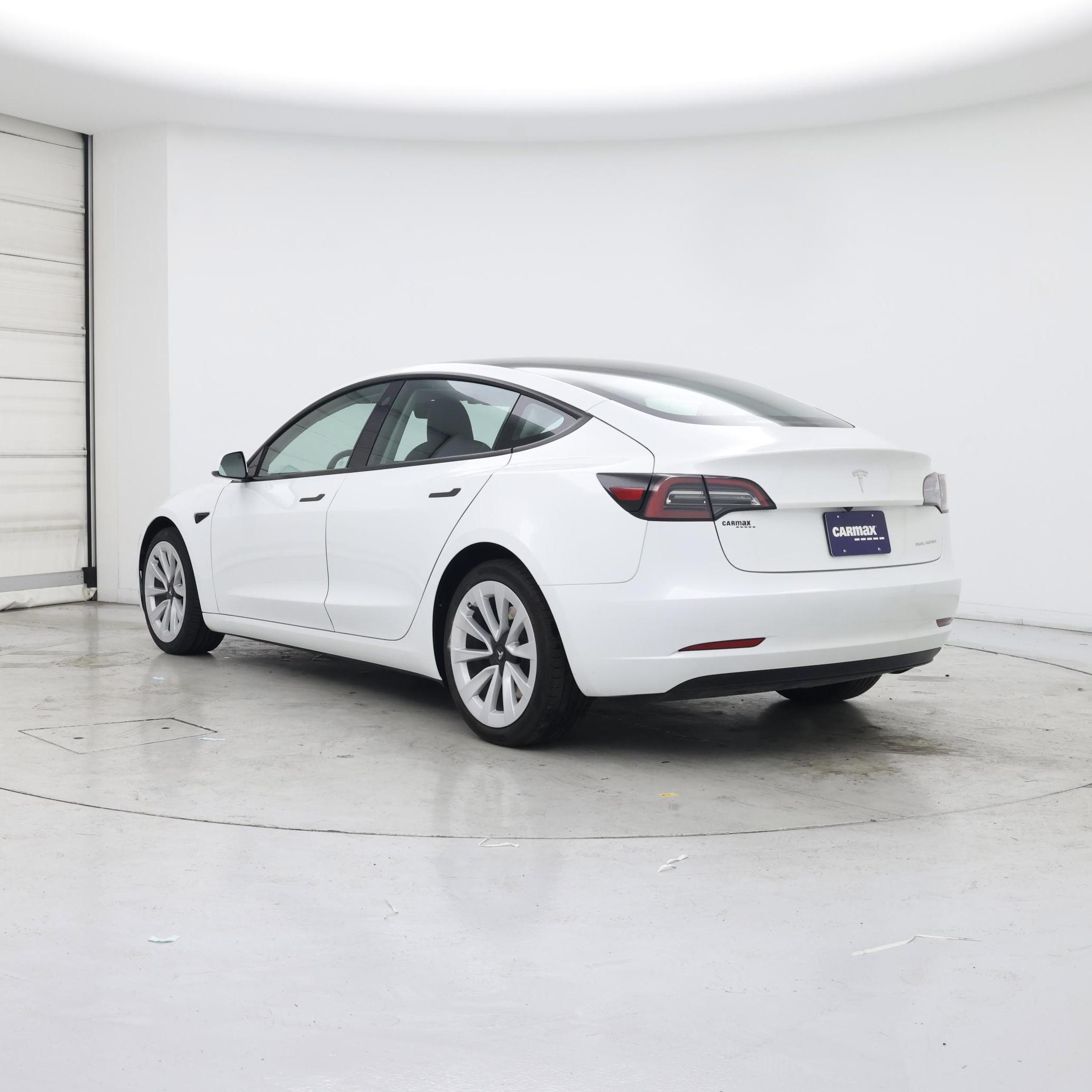 Thumbnail: 2023 Tesla Model 3 - 2