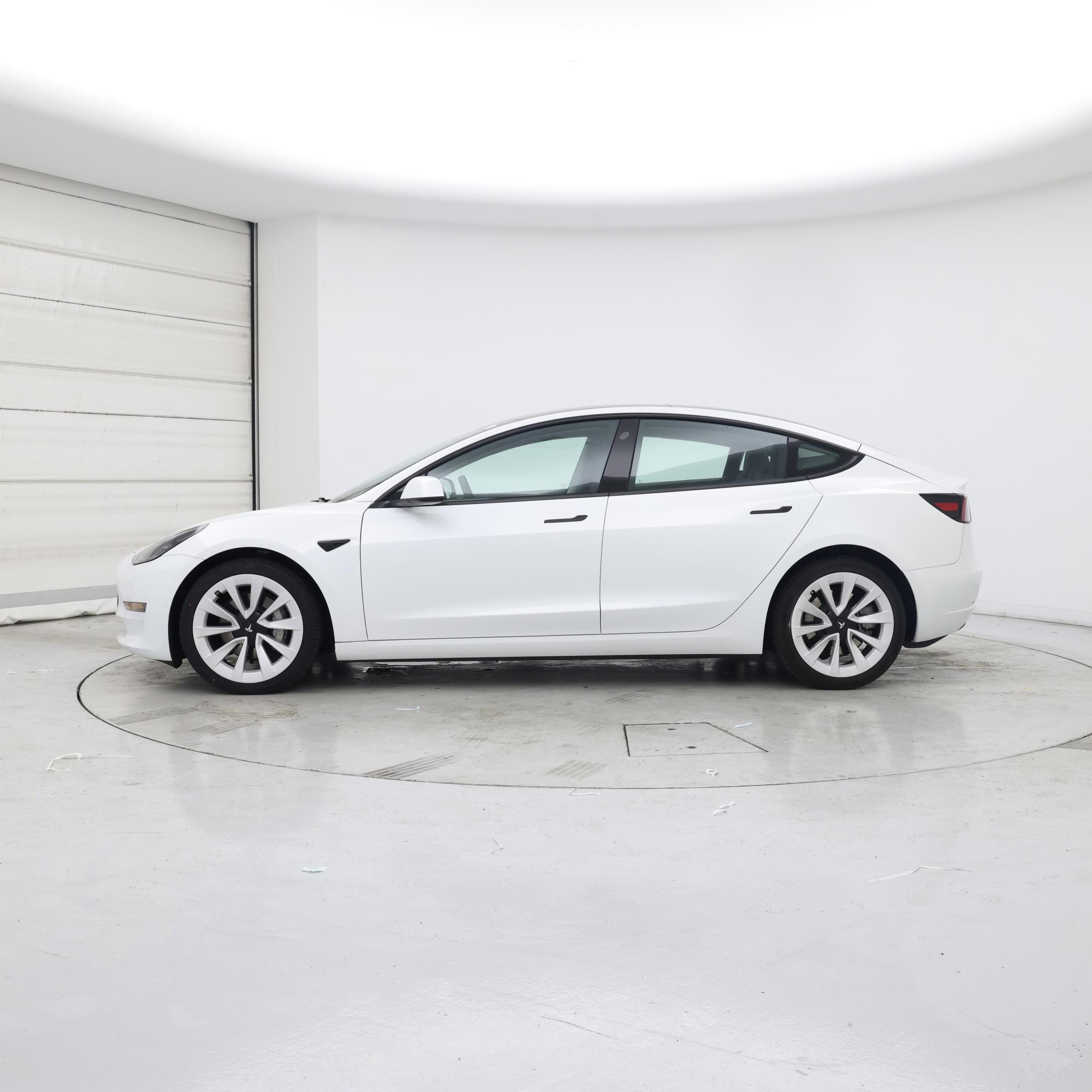 Thumbnail: 2023 Tesla Model 3 - 3