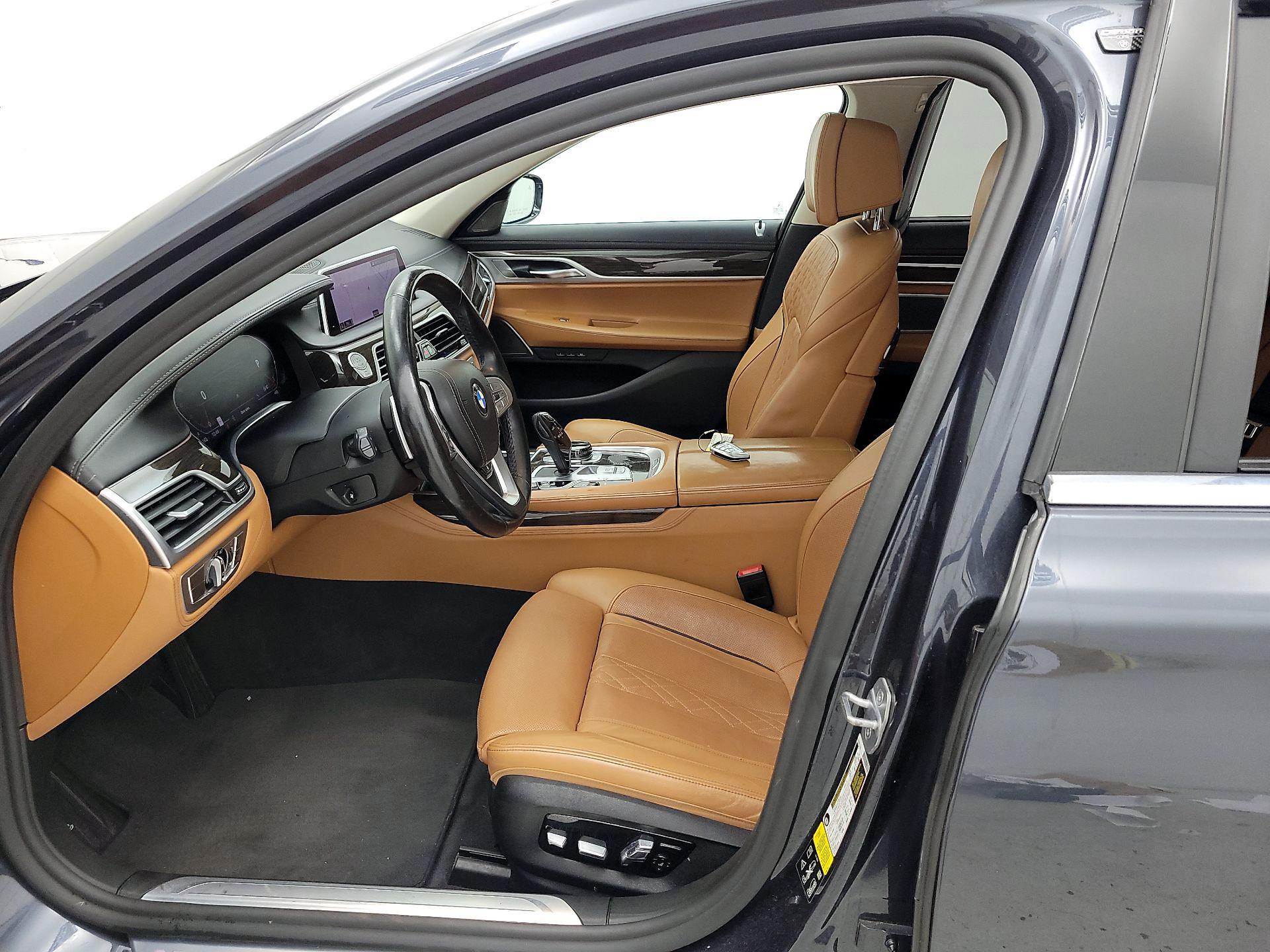 Thumbnail: 2020 BMW 7 Series - 11