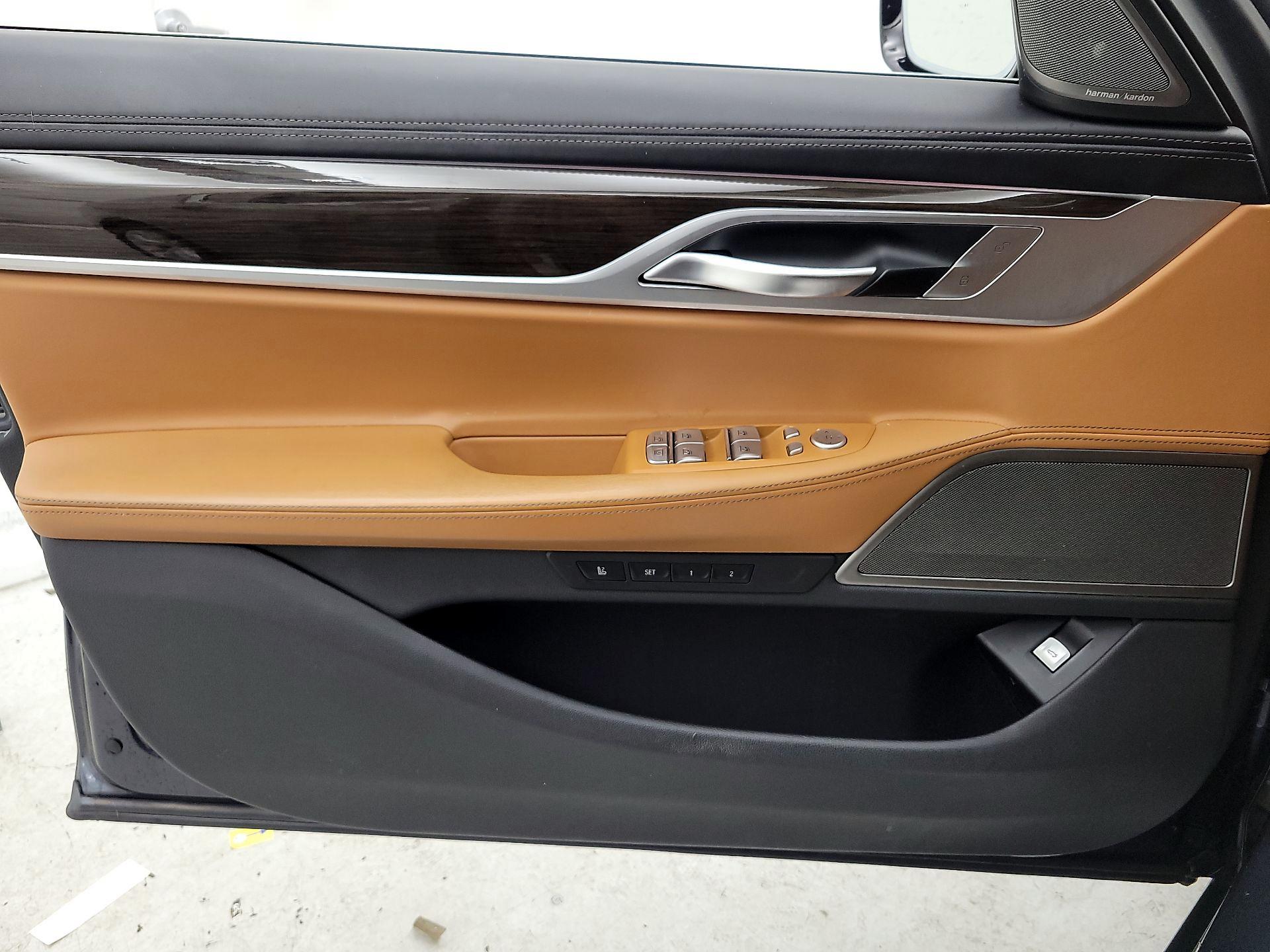 Thumbnail: 2020 BMW 7 Series - 12
