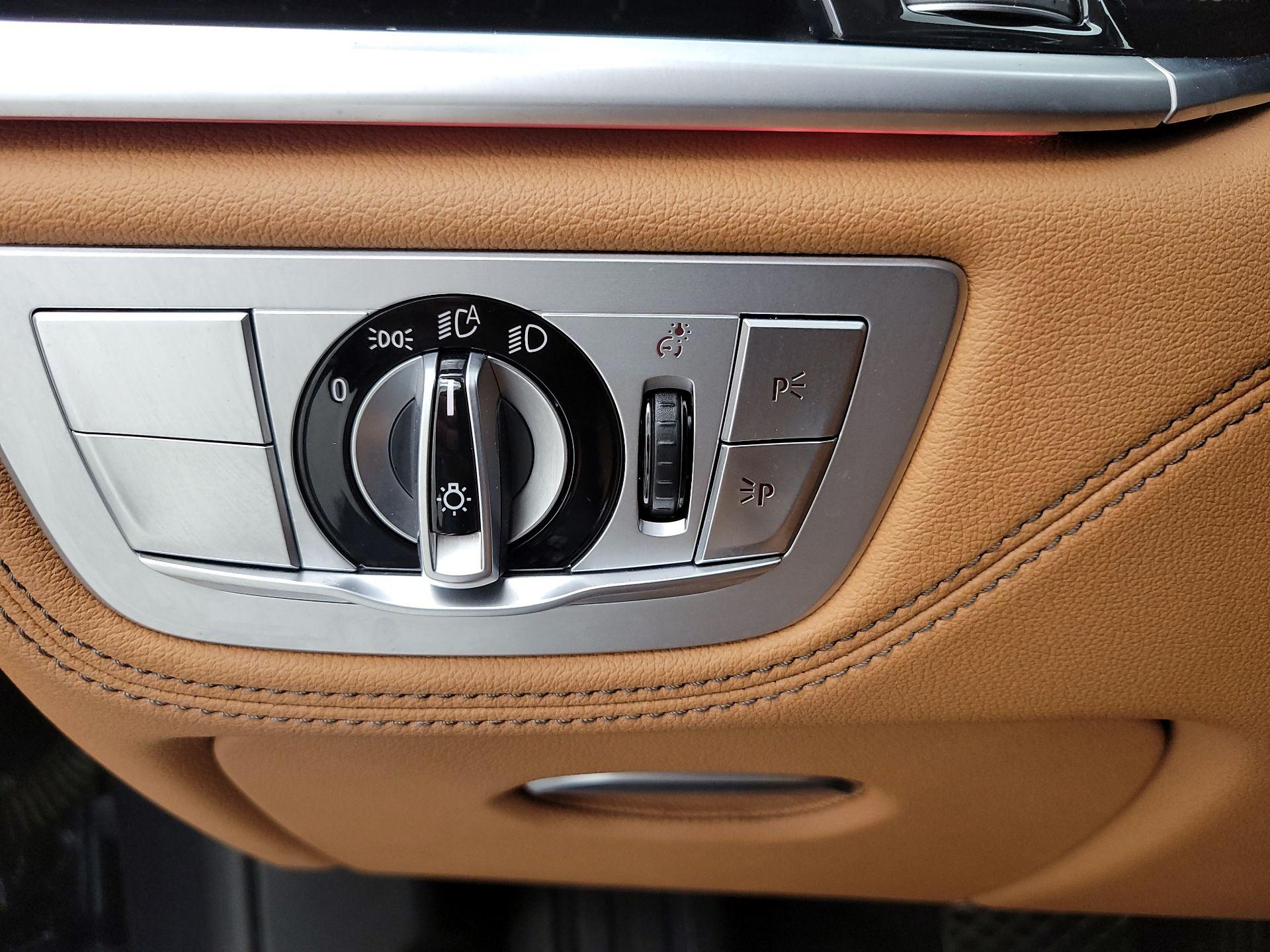 Thumbnail: 2020 BMW 7 Series - 13