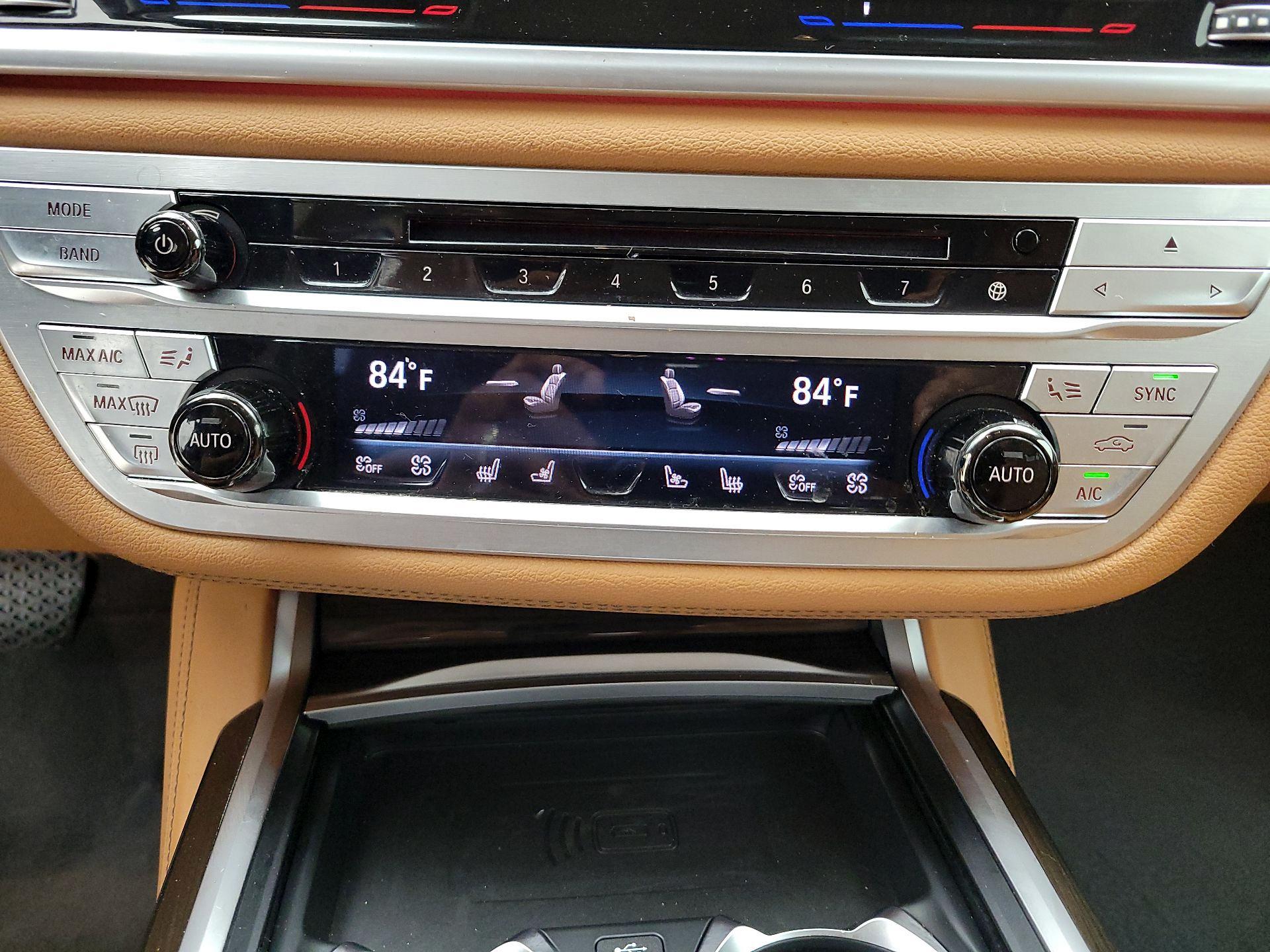 Thumbnail: 2020 BMW 7 Series - 17
