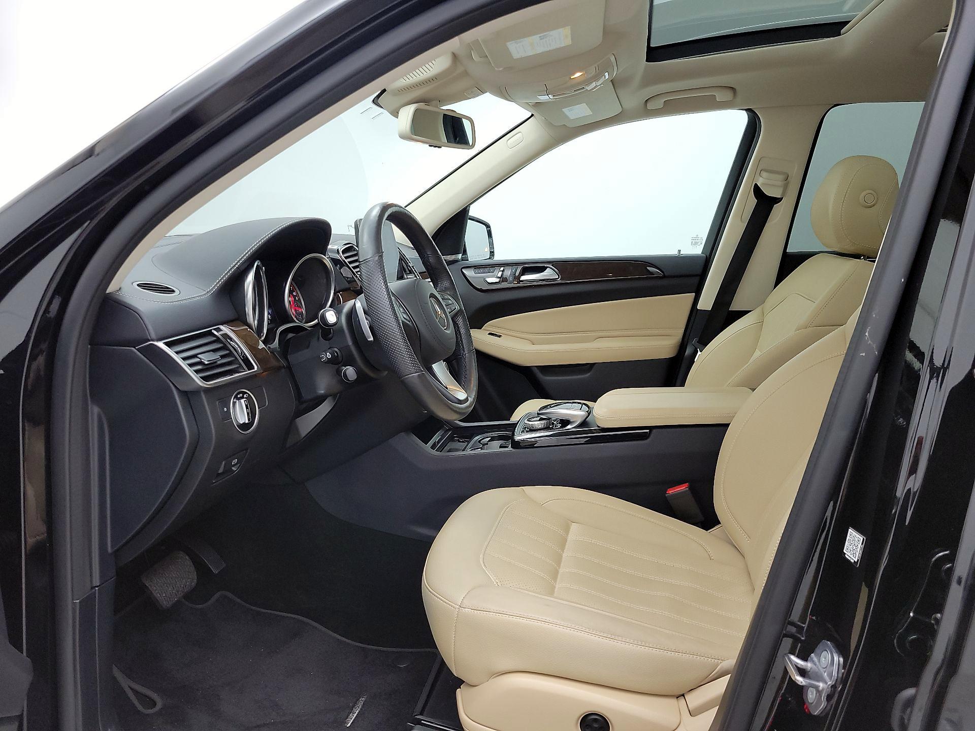 Thumbnail: 2019 Mercedes-Benz GLS - 11