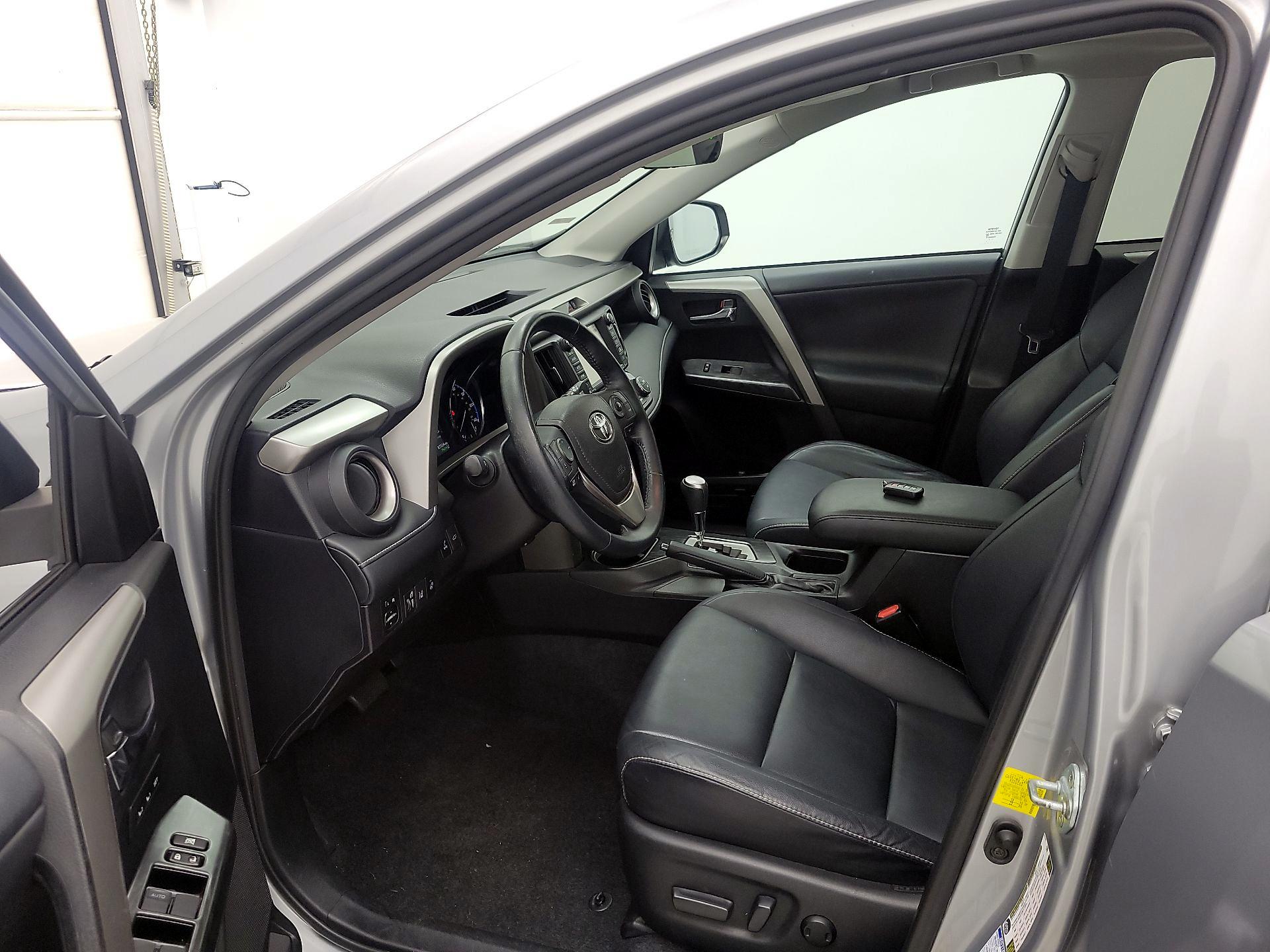 Thumbnail: 2017 Toyota RAV4 - 11