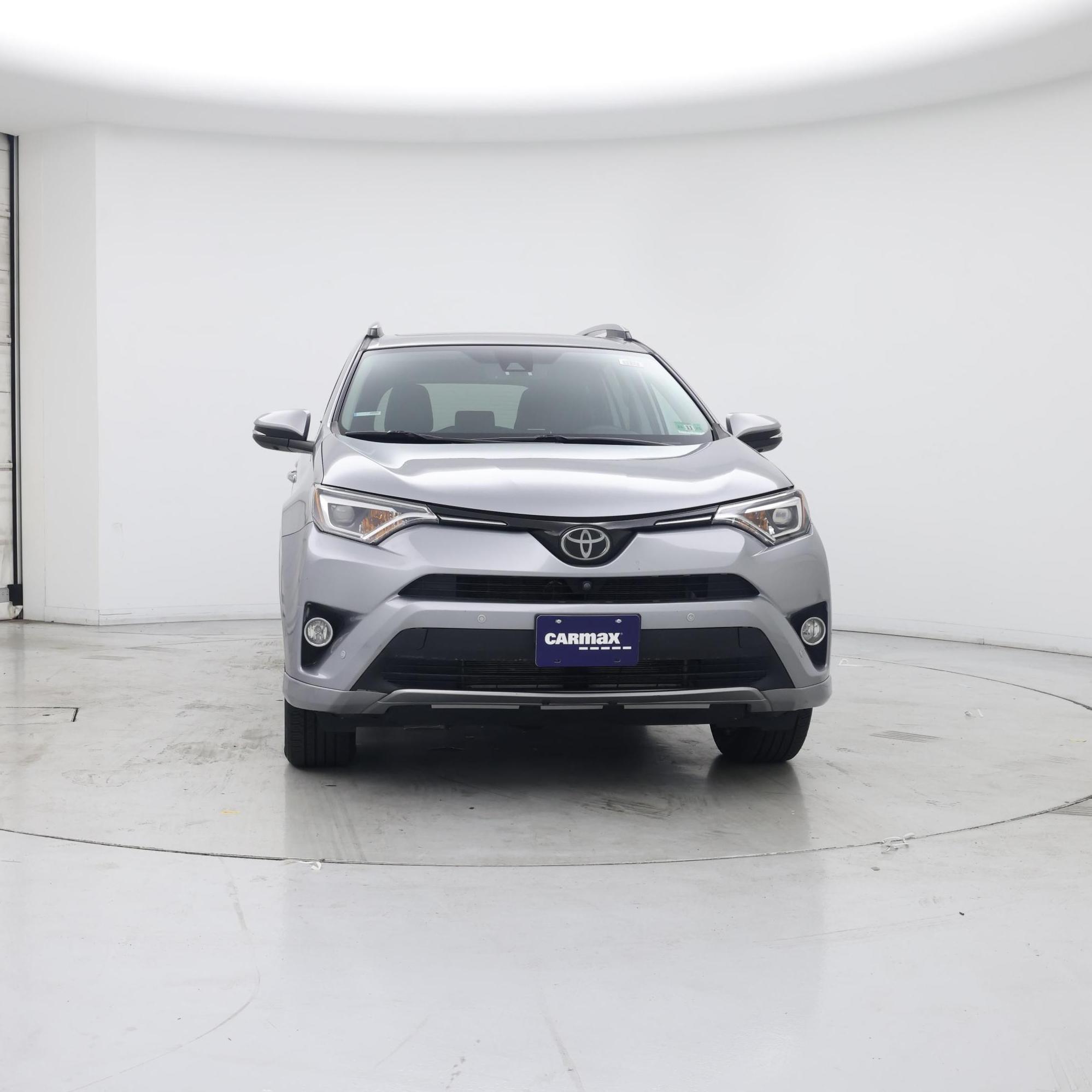 Thumbnail: 2017 Toyota RAV4 - 5