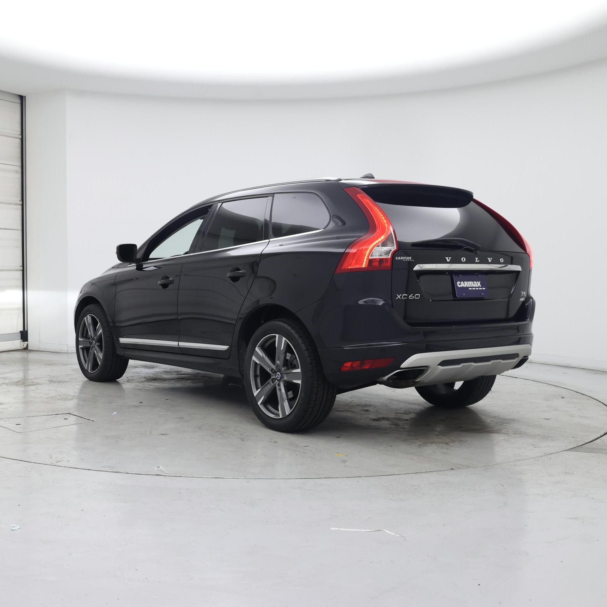 Thumbnail: 2017 Volvo XC60 - 2