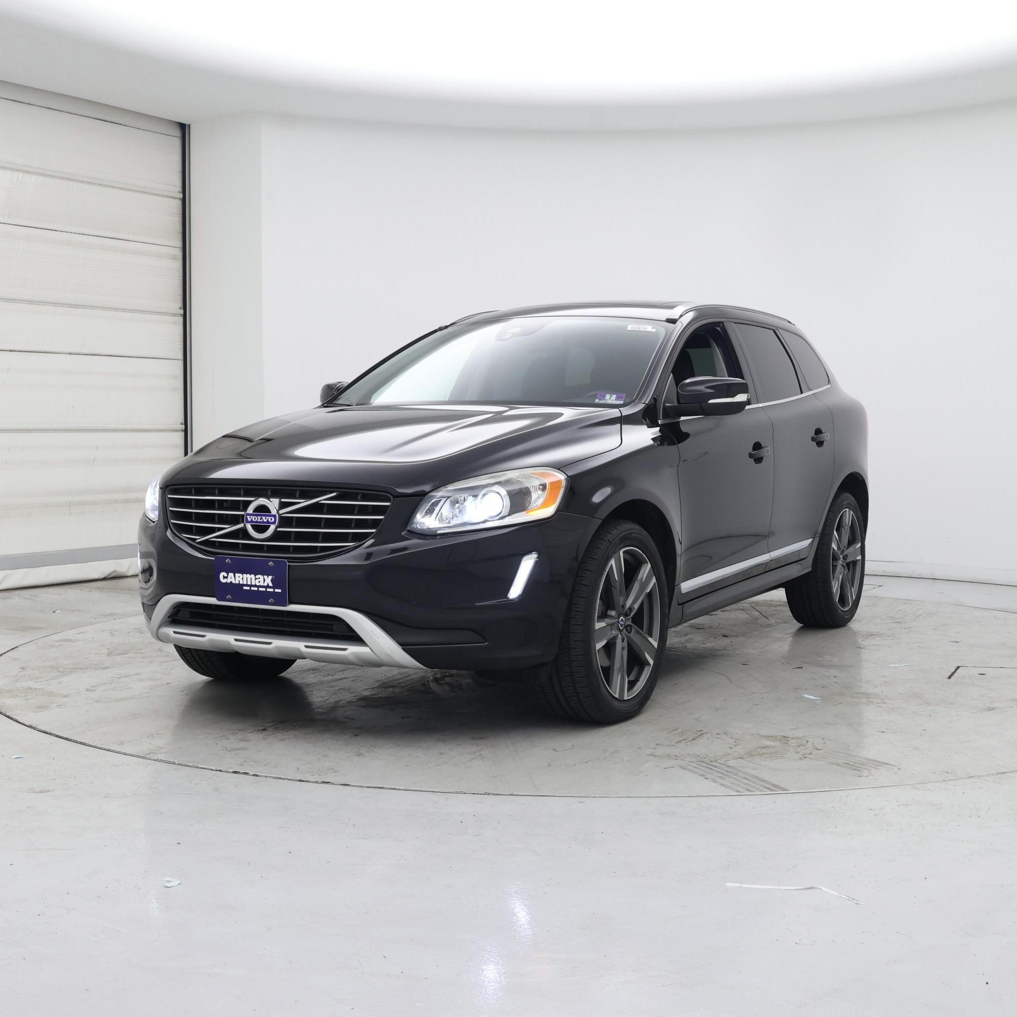 Thumbnail: 2017 Volvo XC60 - 4