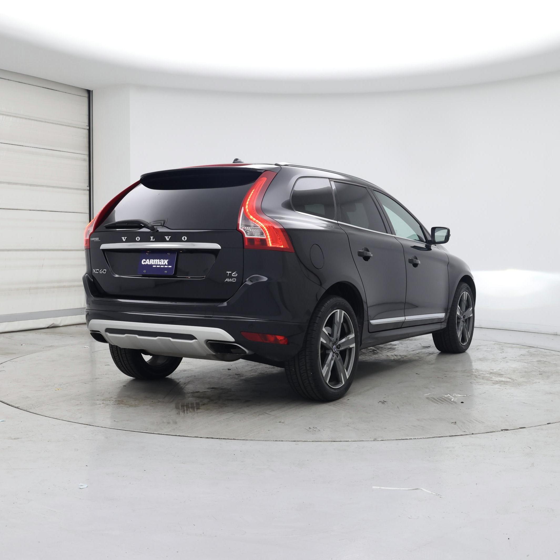 Thumbnail: 2017 Volvo XC60 - 8