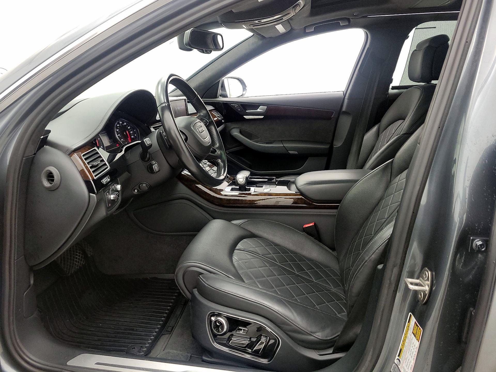 Thumbnail: 2016 Audi A8 - 11