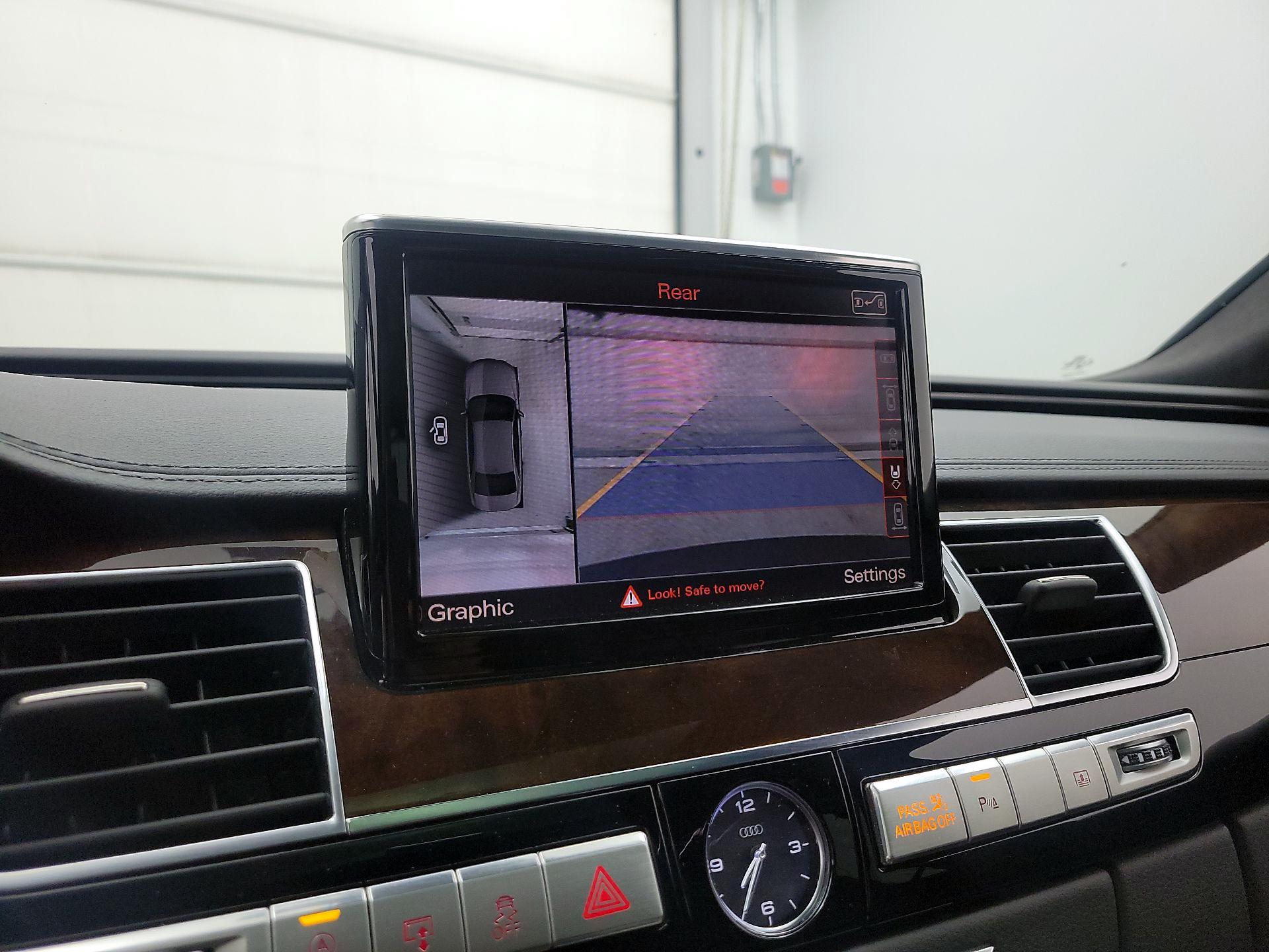 Thumbnail: 2016 Audi A8 - 14