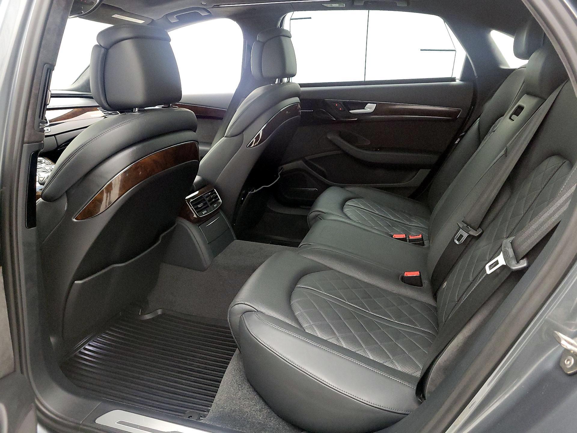 Thumbnail: 2016 Audi A8 - 19