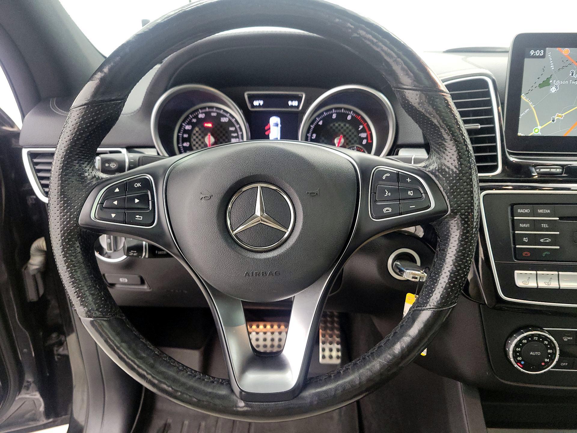 Thumbnail: 2017 Mercedes-Benz GLE - 10