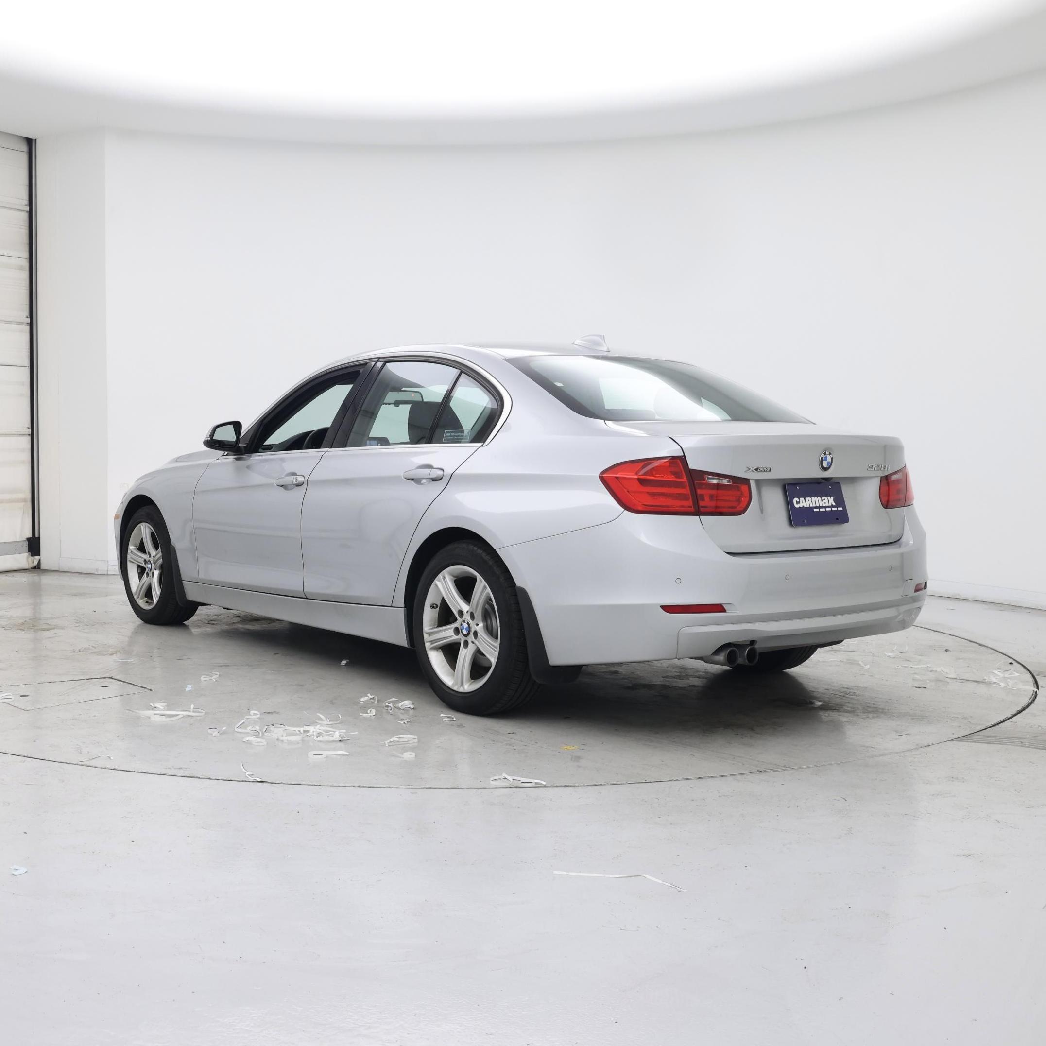 Thumbnail: 2015 BMW 3 Series - 2