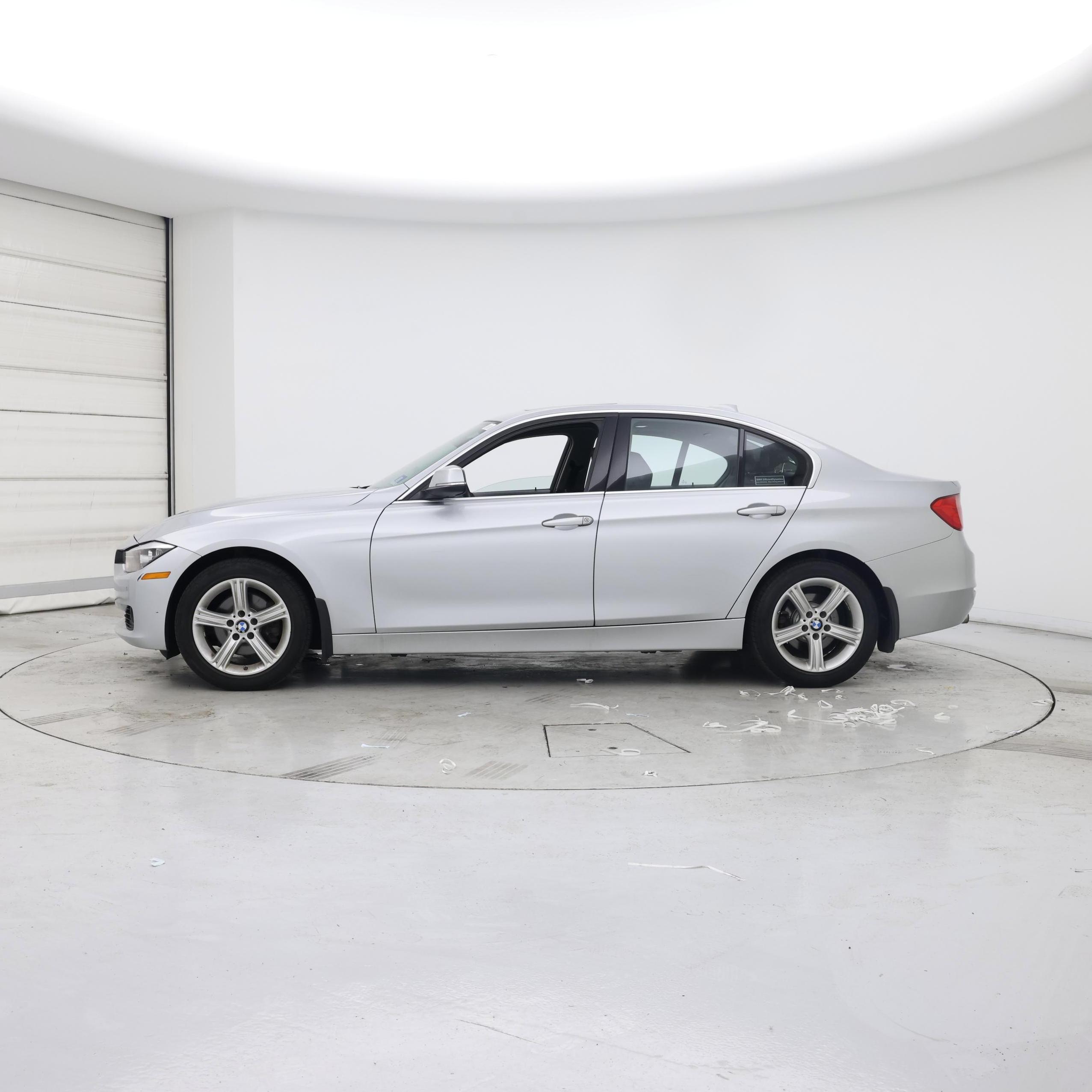 Thumbnail: 2015 BMW 3 Series - 3