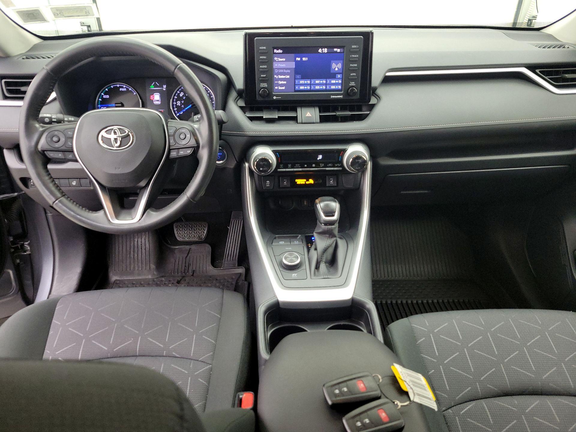 Thumbnail: 2020 Toyota RAV4 - 9