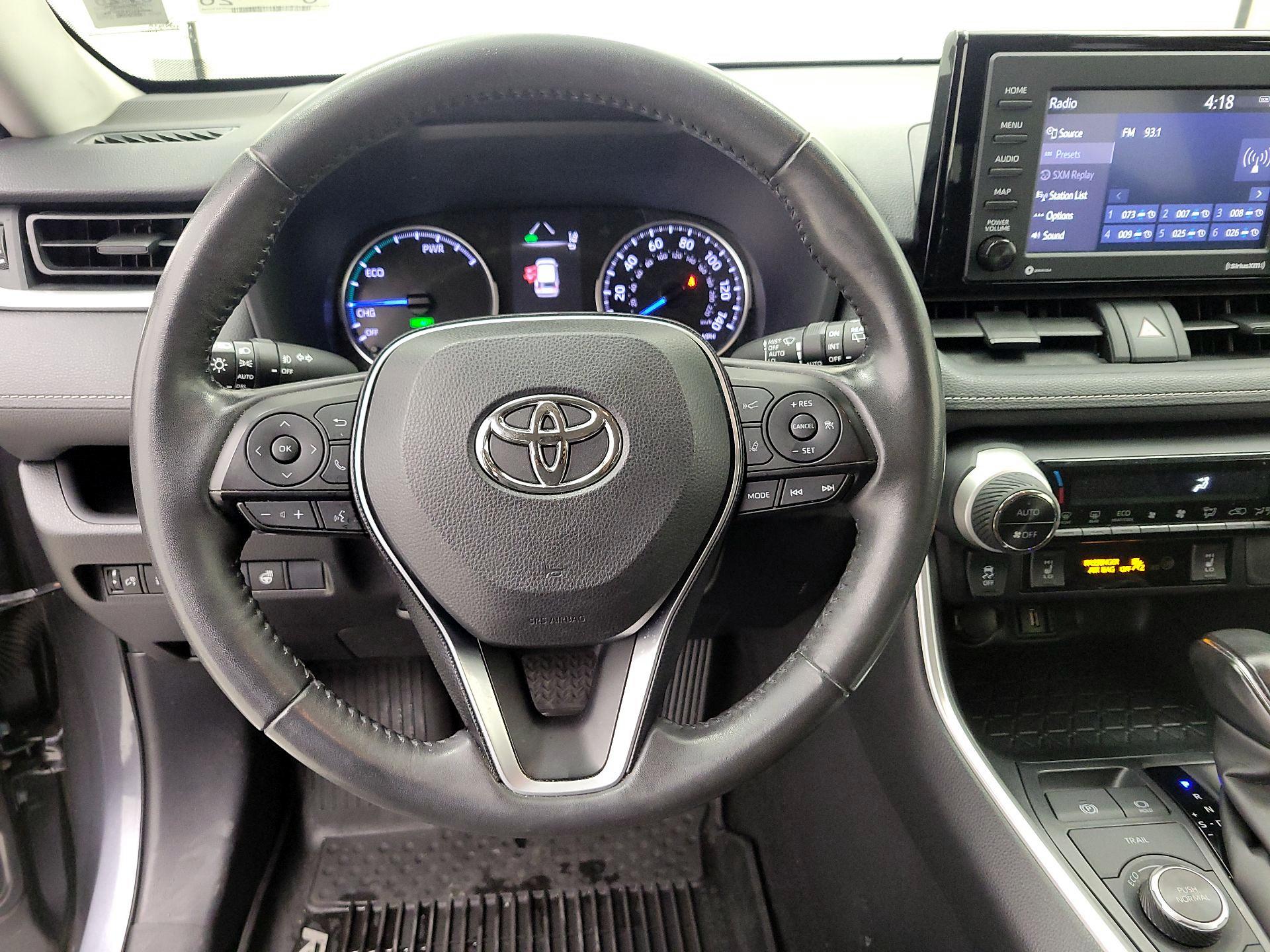 Thumbnail: 2020 Toyota RAV4 - 10