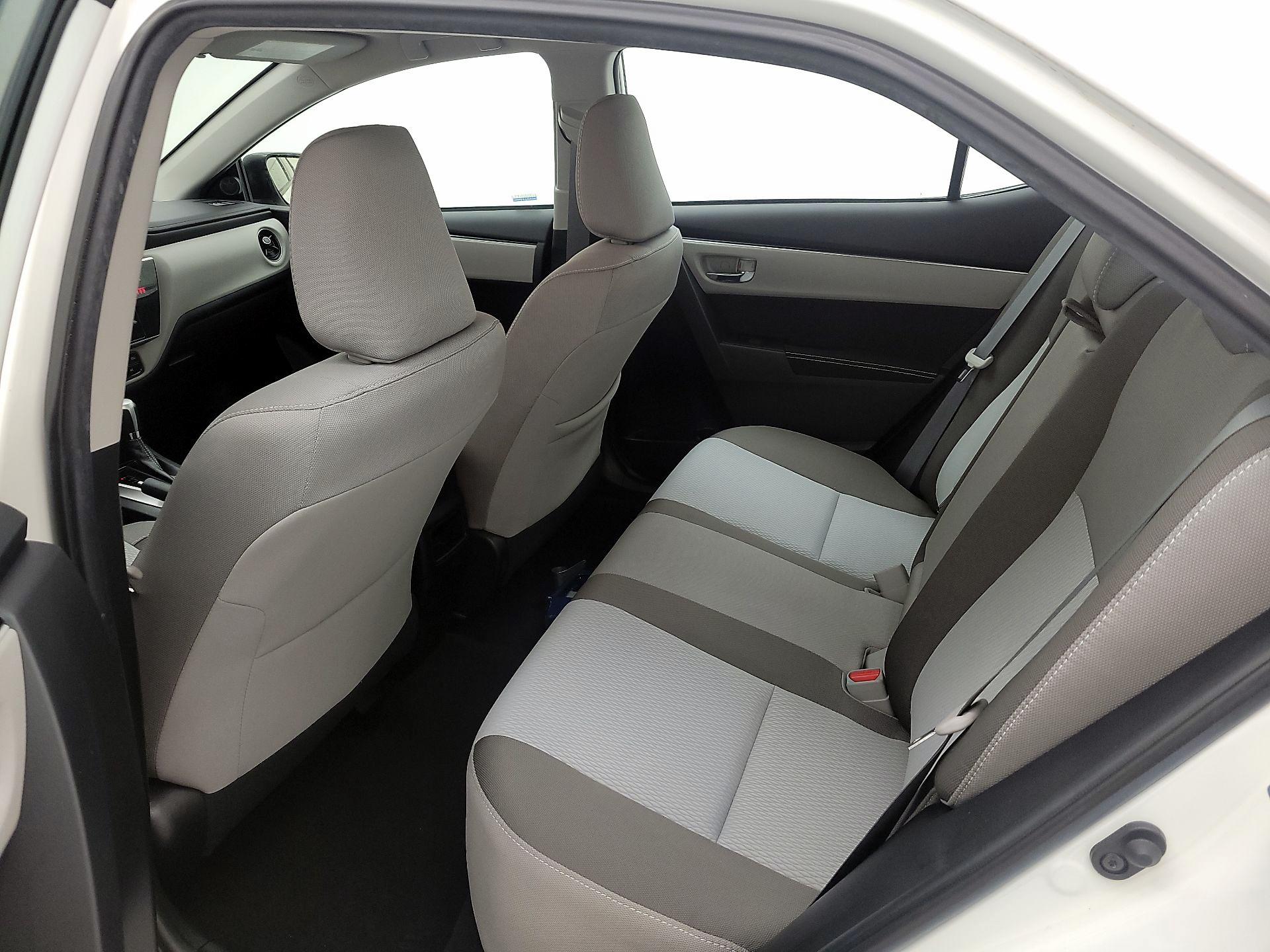Thumbnail: 2019 Toyota Corolla - 19