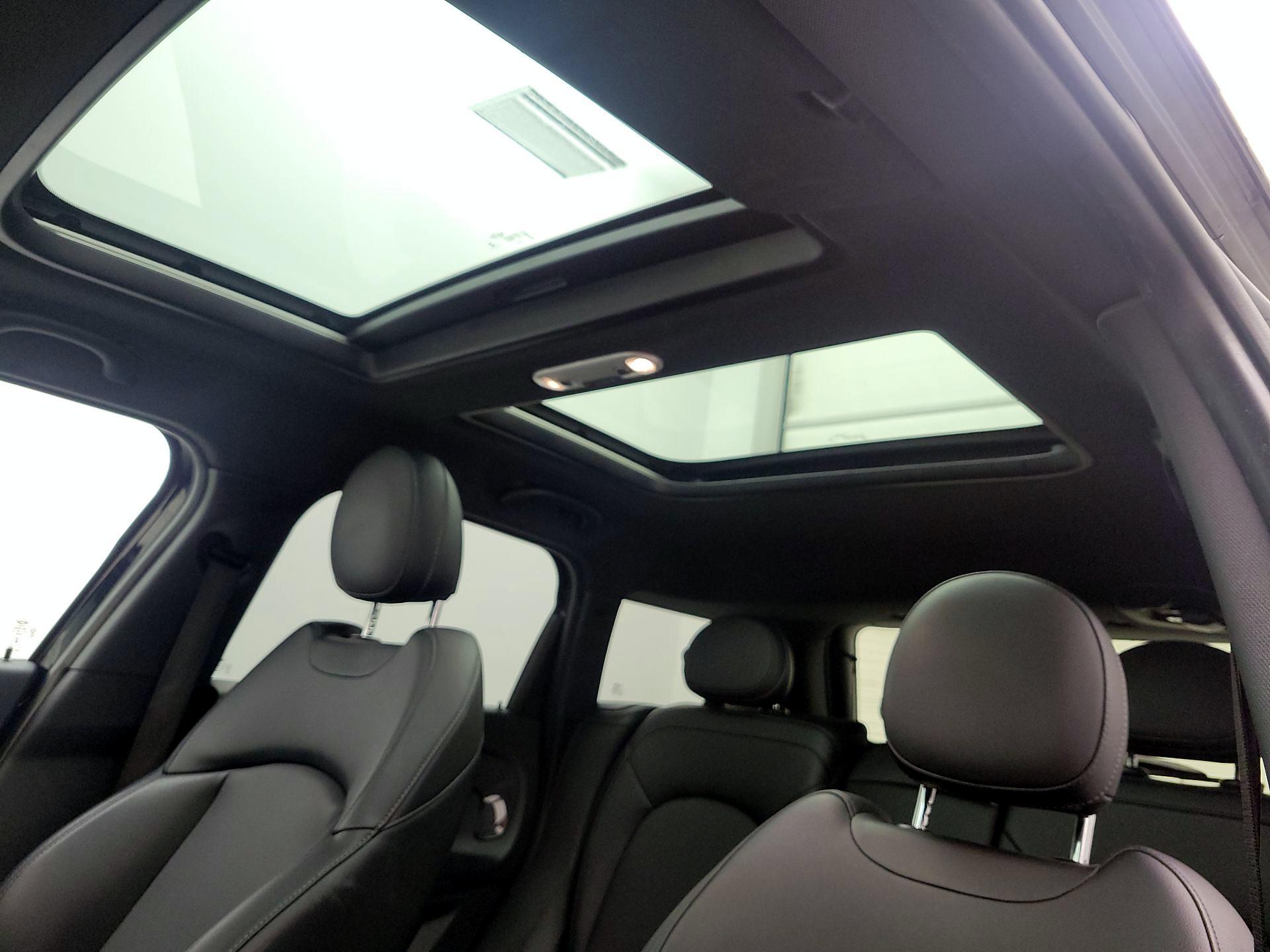 Thumbnail: 2017 MINI Cooper Countryman - 19