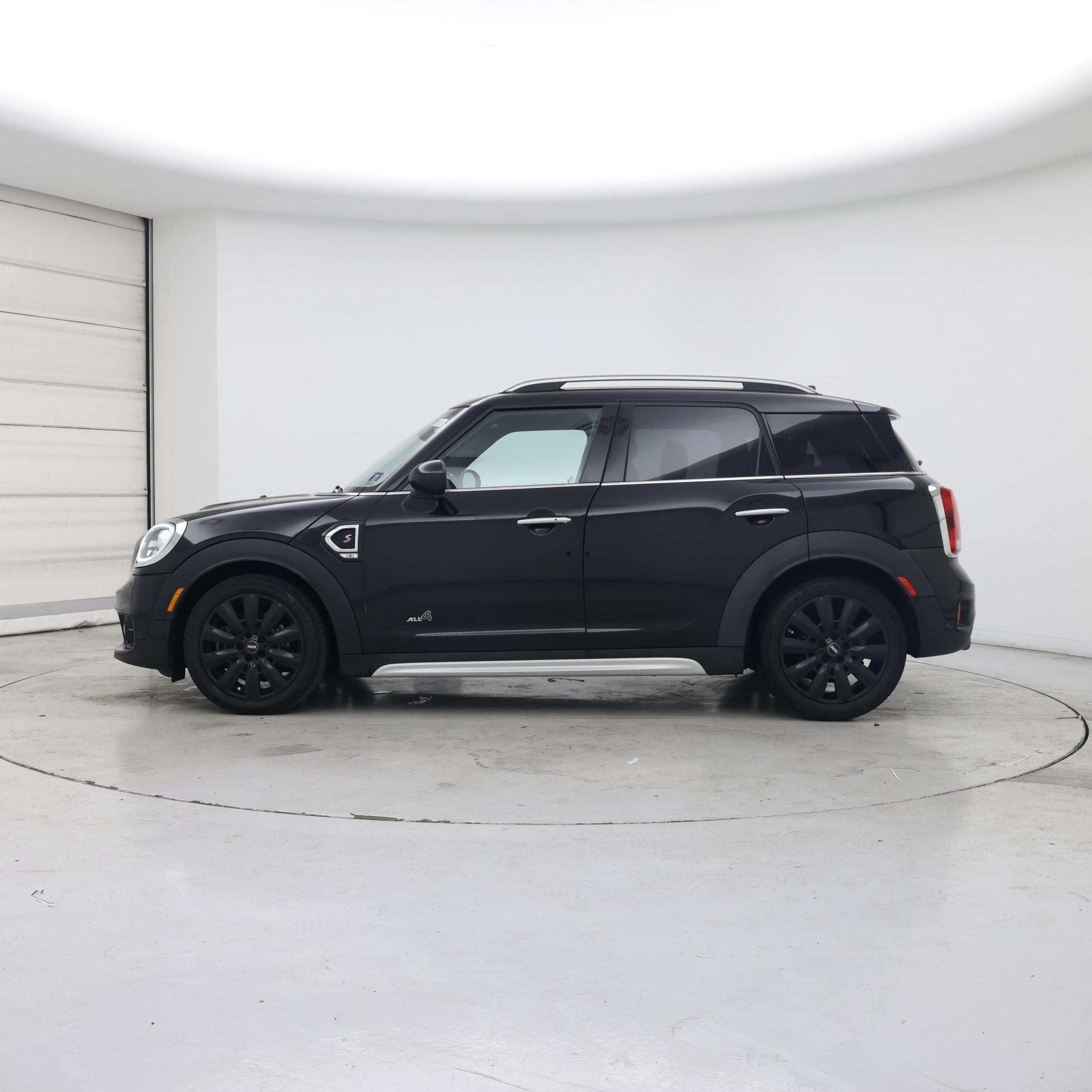 Thumbnail: 2017 MINI Cooper Countryman - 3