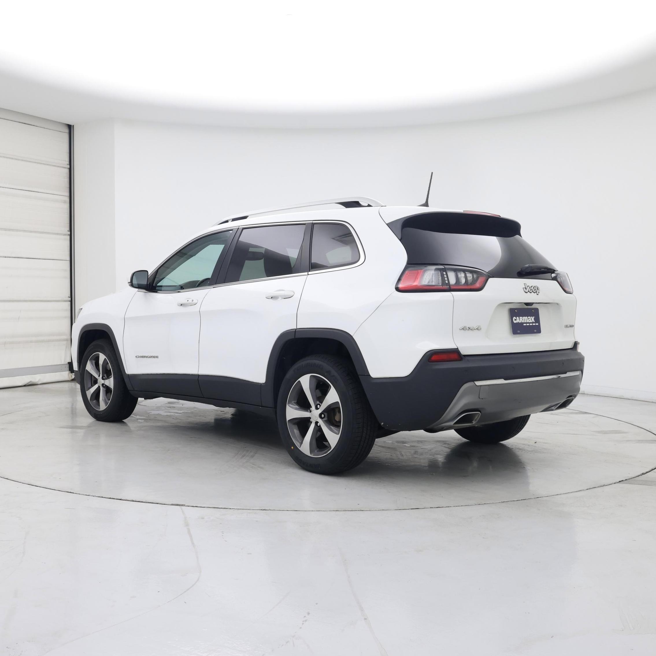 Thumbnail: 2019 Jeep Cherokee - 2