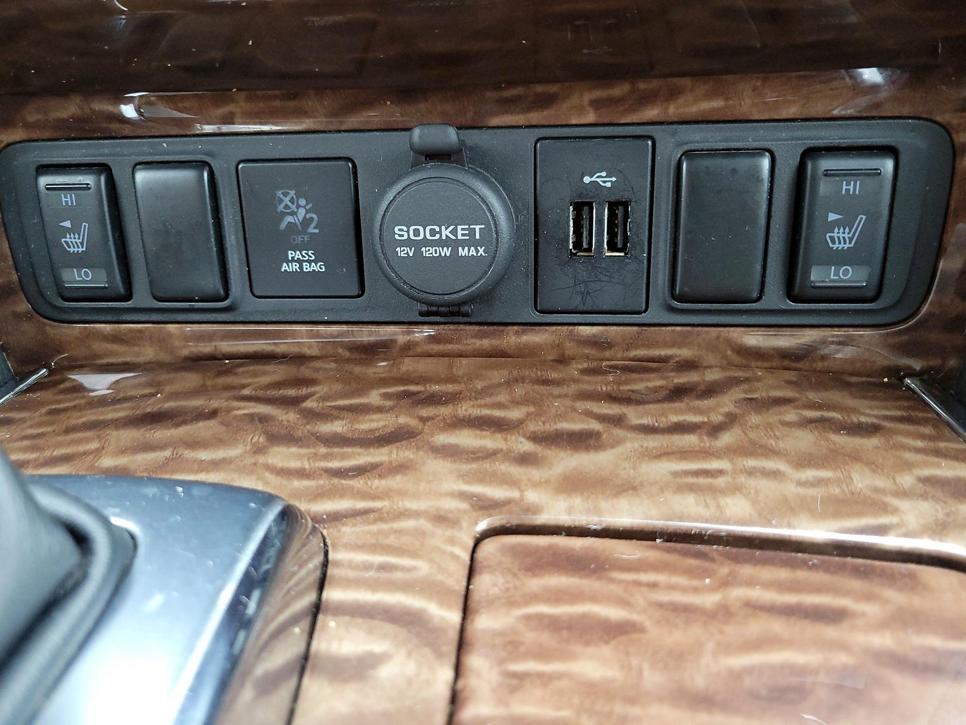 Thumbnail: 2018 Nissan Armada - 19