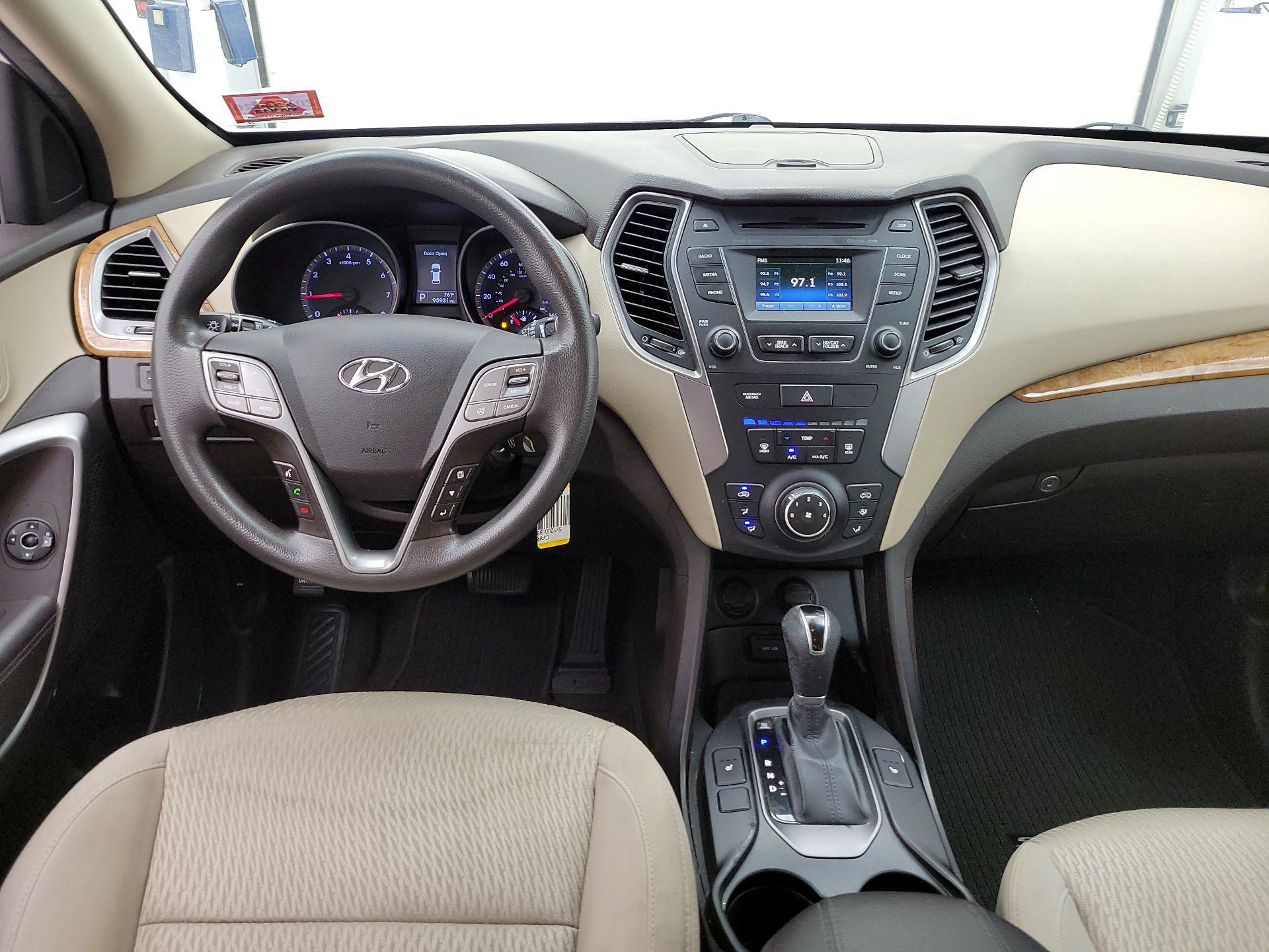 Thumbnail: 2015 Hyundai Santa Fe - 9