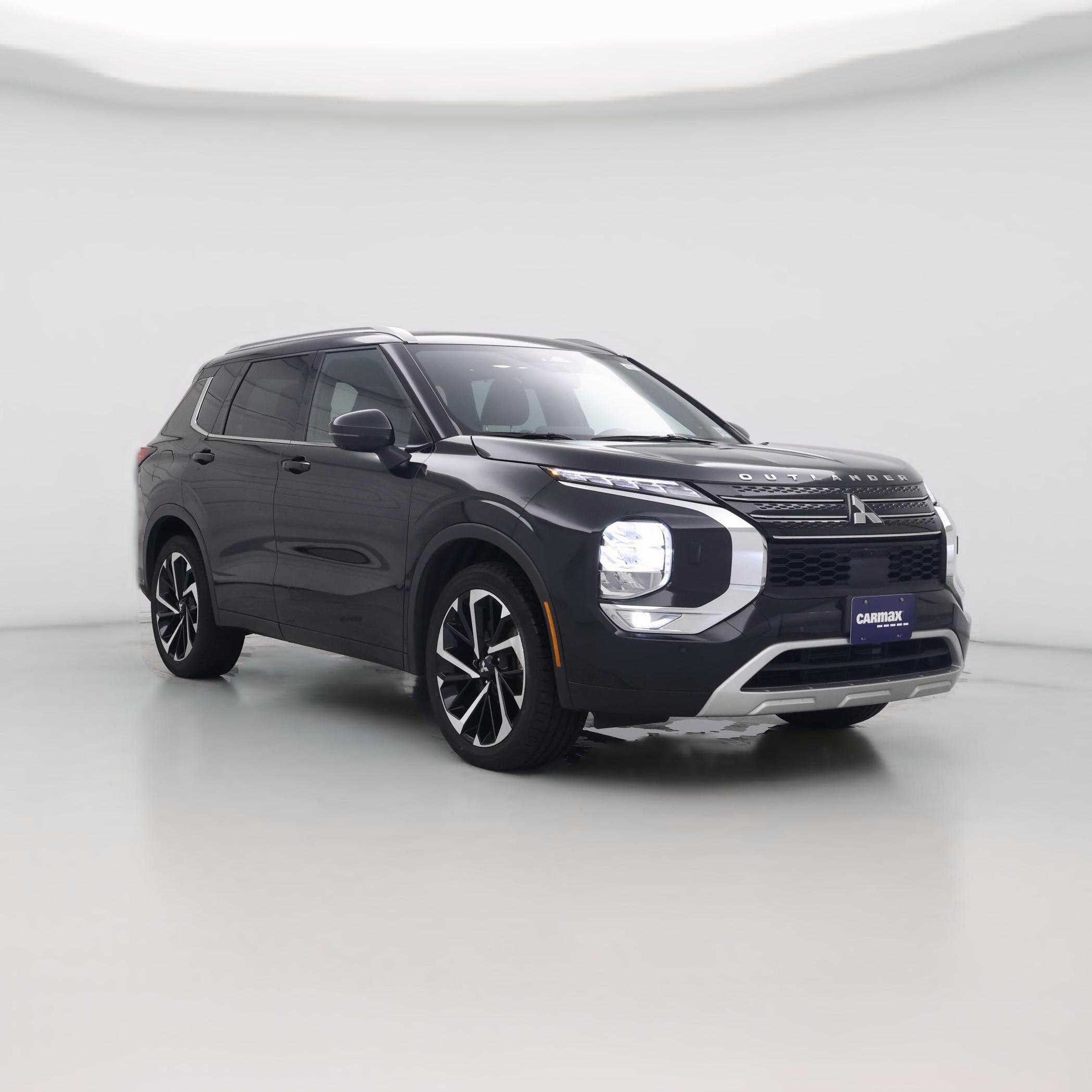 Thumbnail: 2022 Mitsubishi Outlander - 1