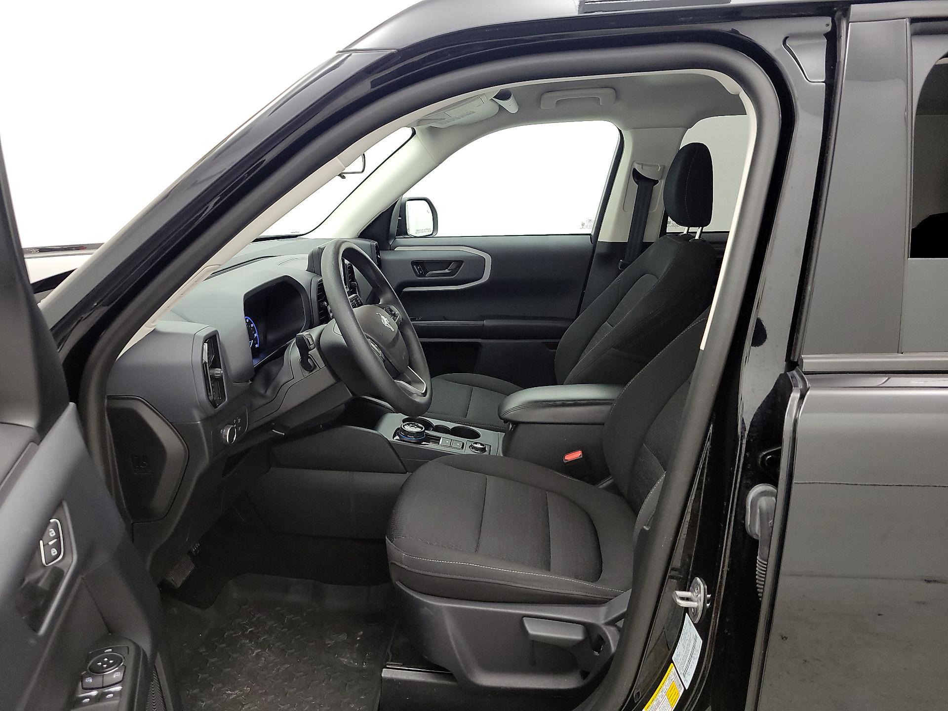 Thumbnail: 2022 Ford Bronco Sport - 11