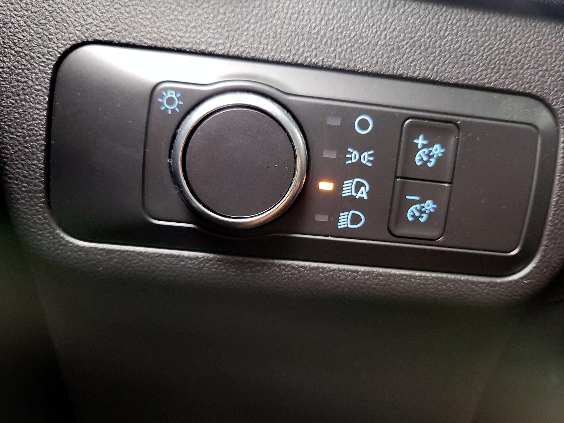 Thumbnail: 2022 Ford Bronco Sport - 13