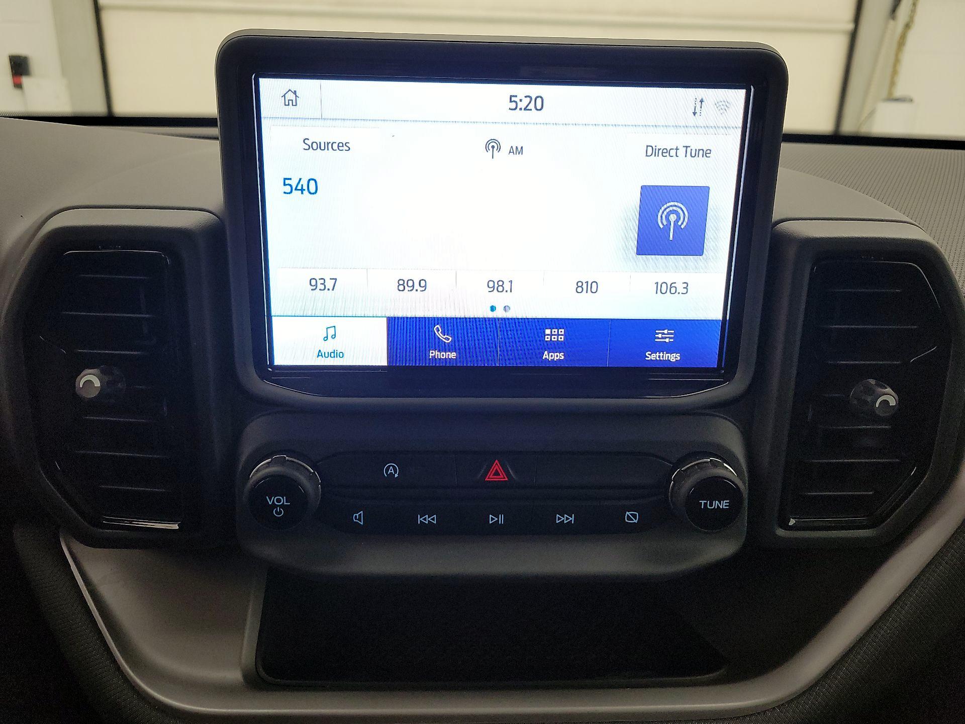 Thumbnail: 2022 Ford Bronco Sport - 15