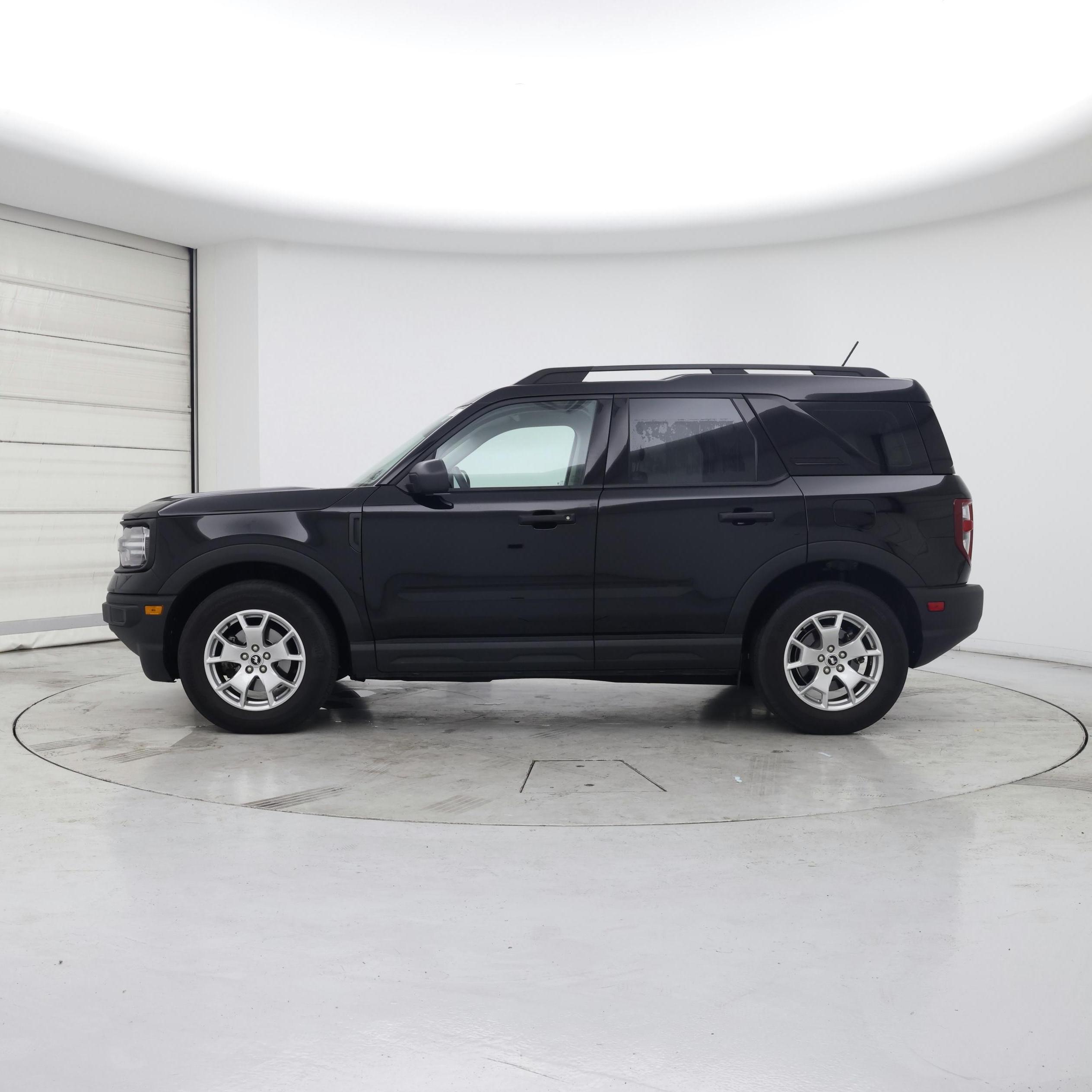 Thumbnail: 2022 Ford Bronco Sport - 3