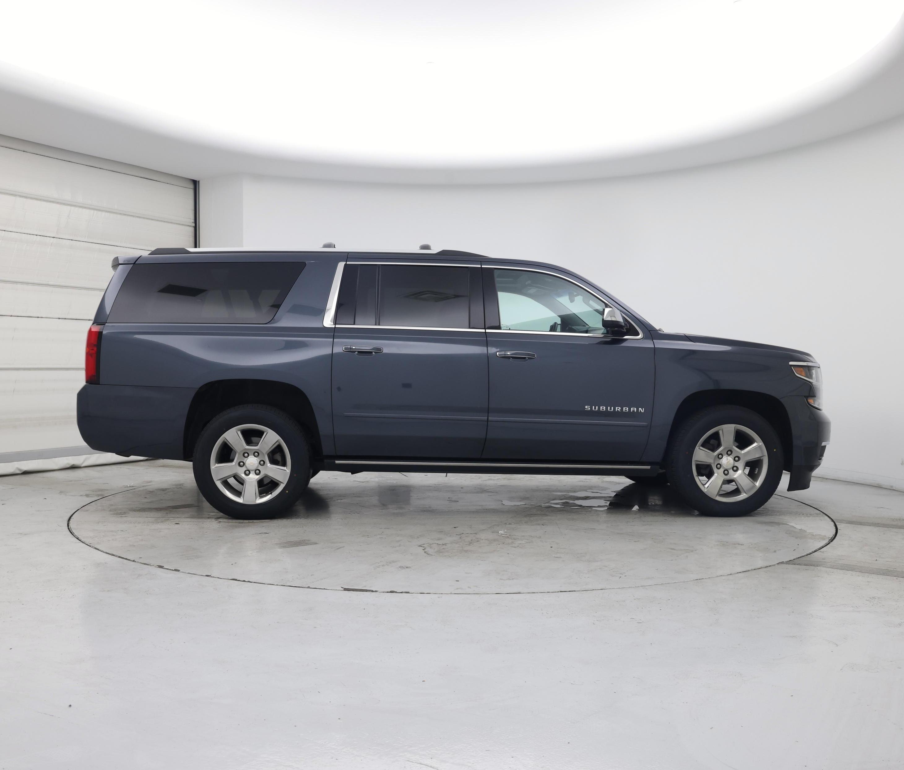 Thumbnail: 2019 Chevrolet Suburban - 7