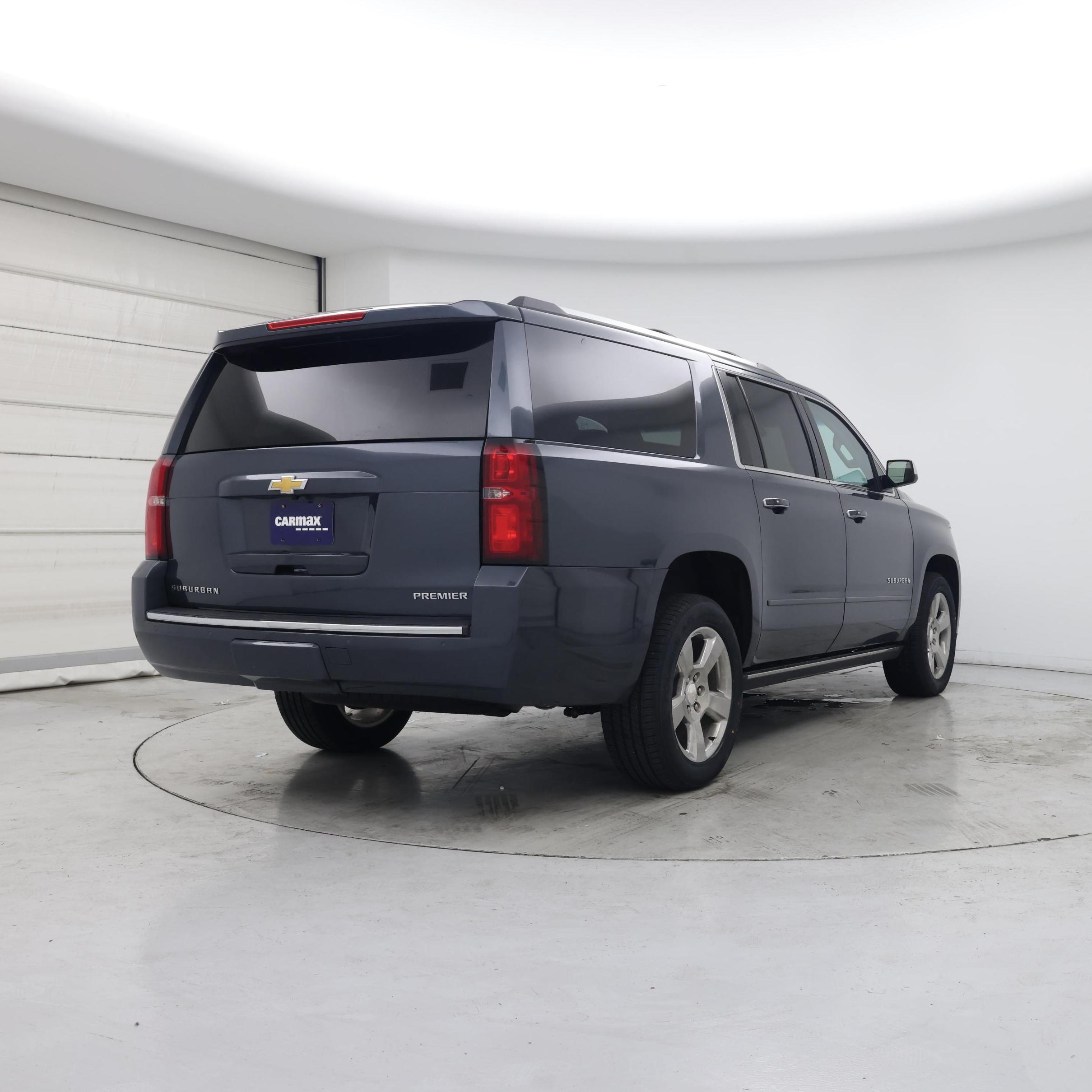 Thumbnail: 2019 Chevrolet Suburban - 8